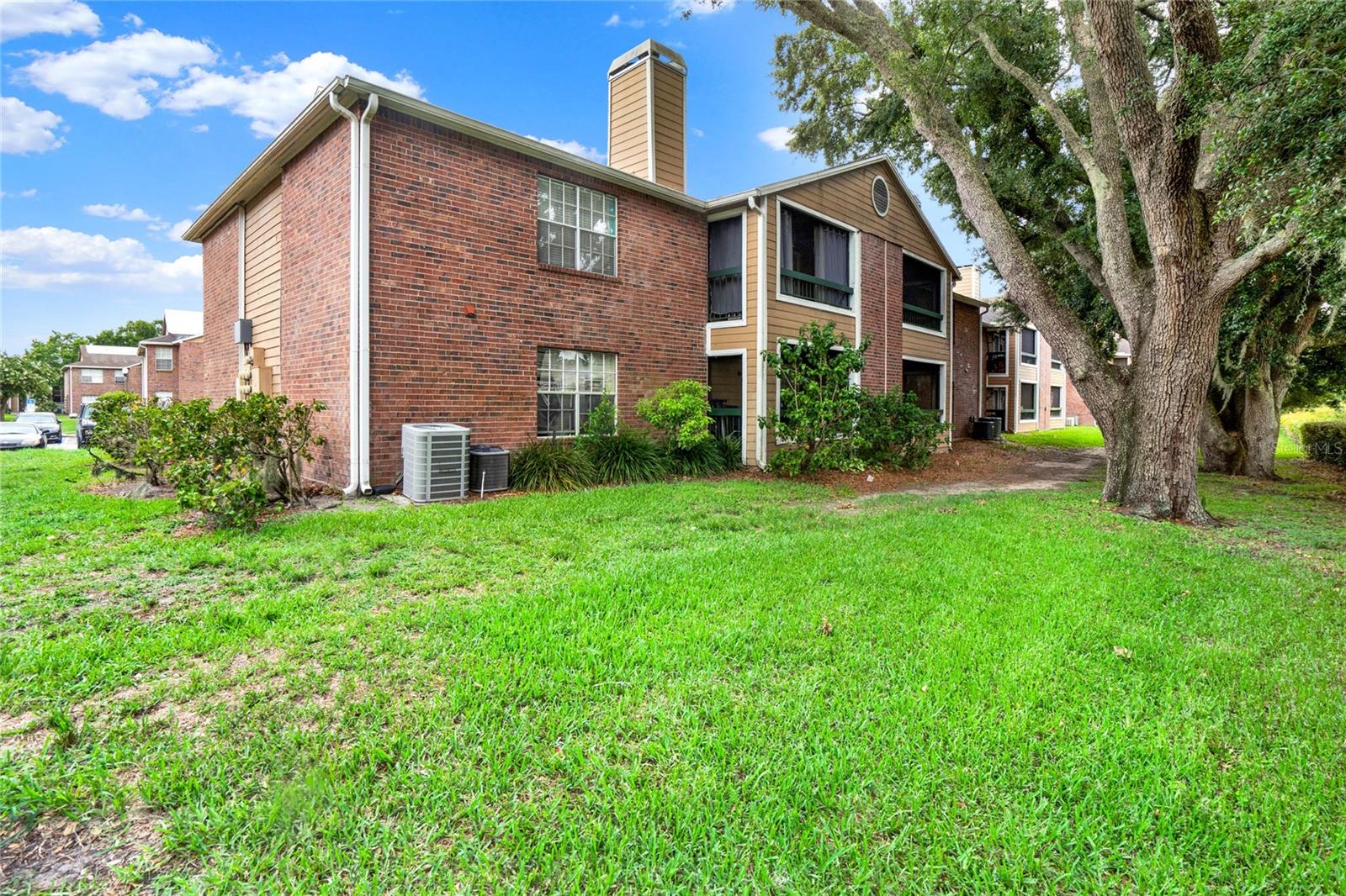 5545 DEVONBRIAR WAY #206