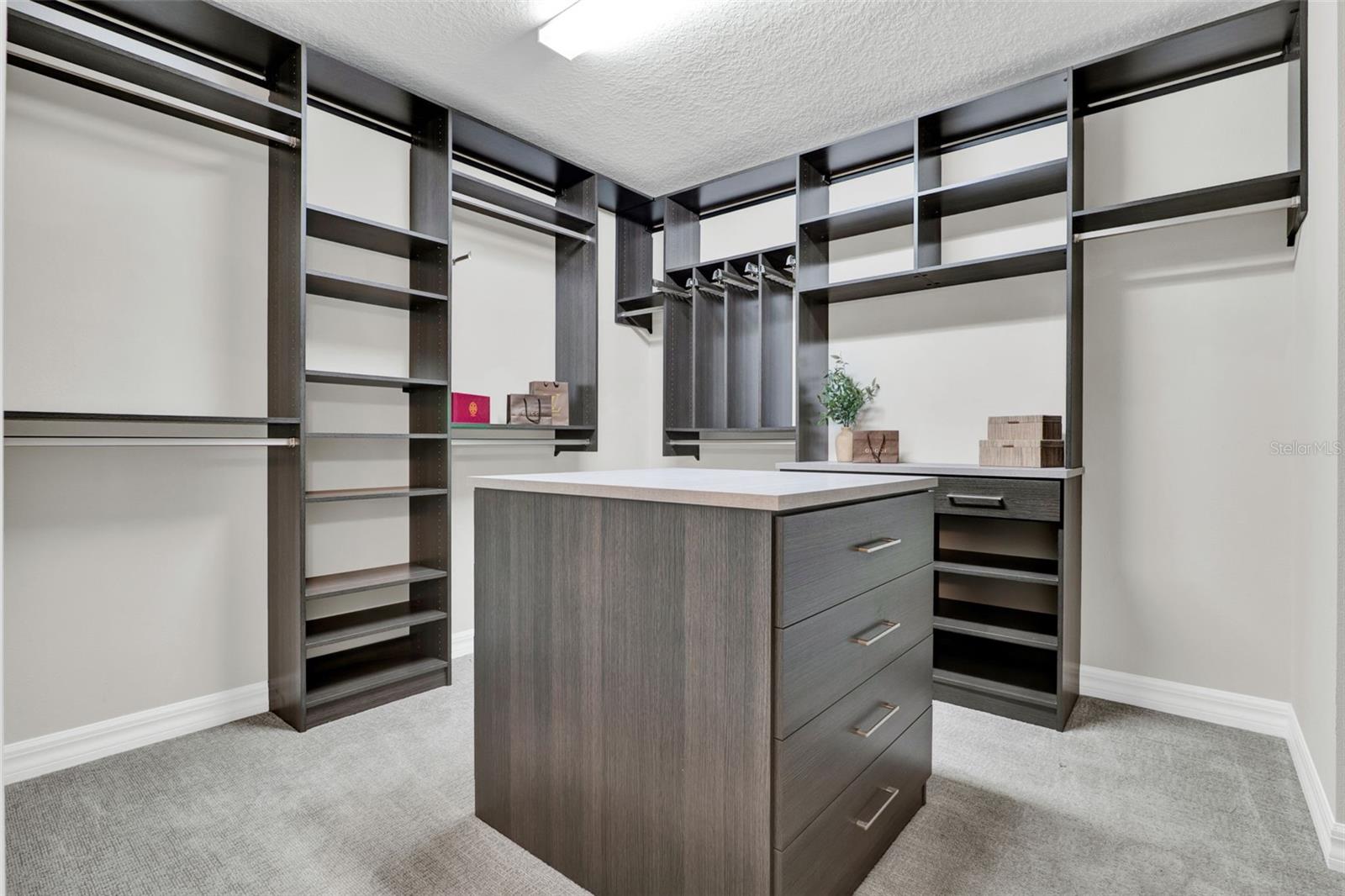2820 MATERA DR
