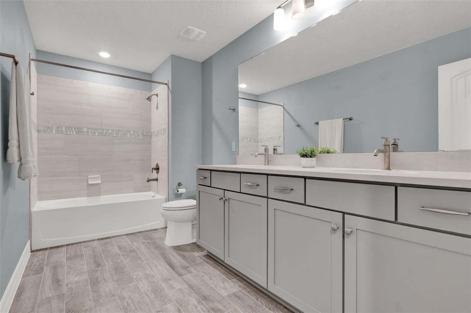 2820 MATERA DR