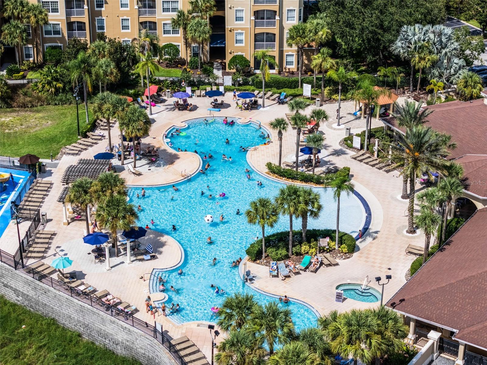 7677 FITZCLARENCE ST