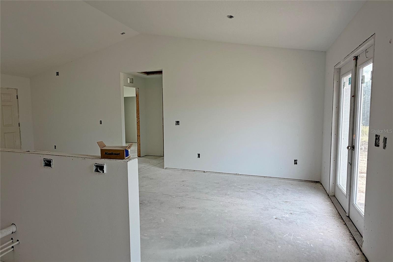 102 N DUPONT TER