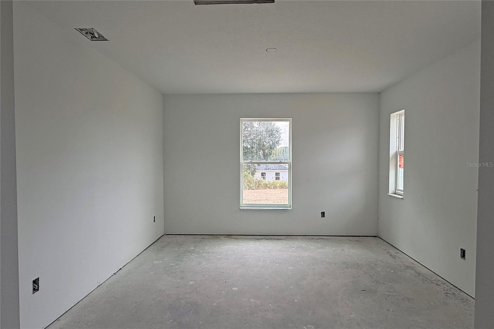 102 N DUPONT TER