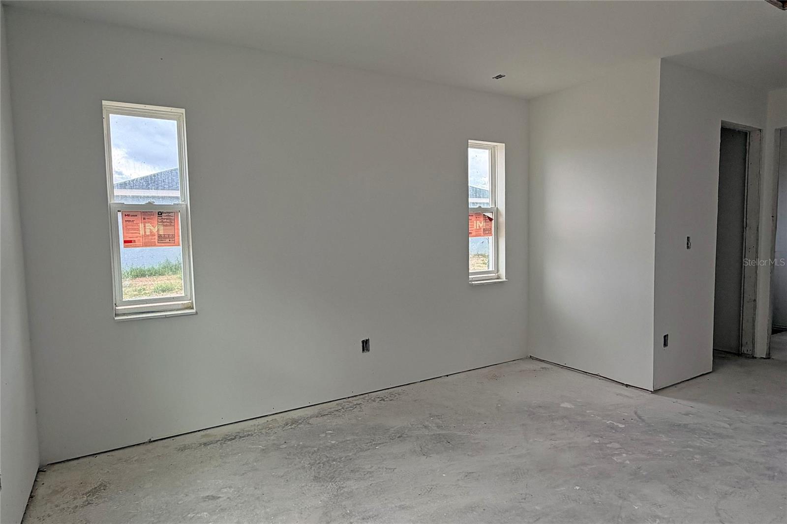 102 N DUPONT TER