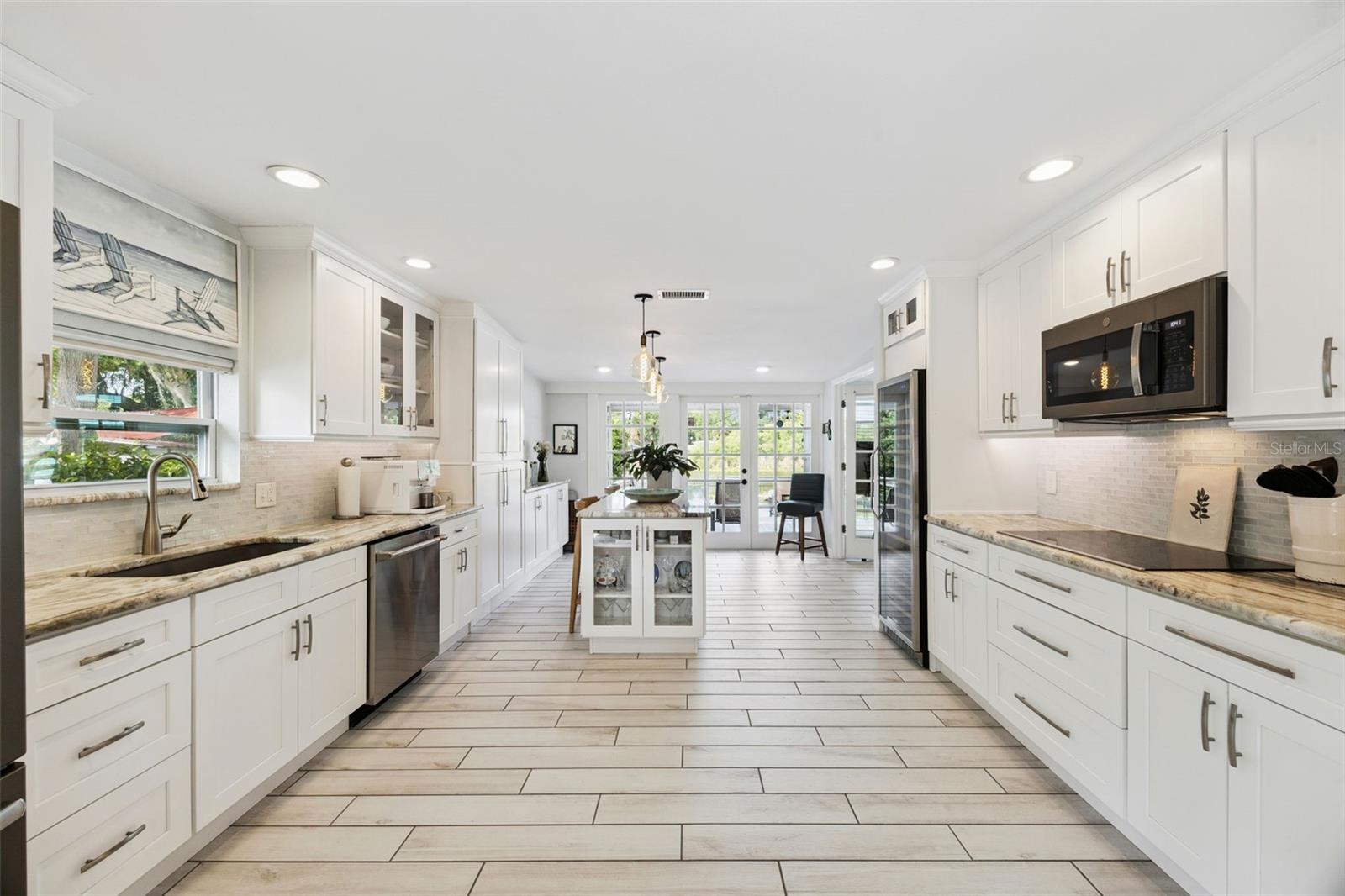 2100 MAE ST
