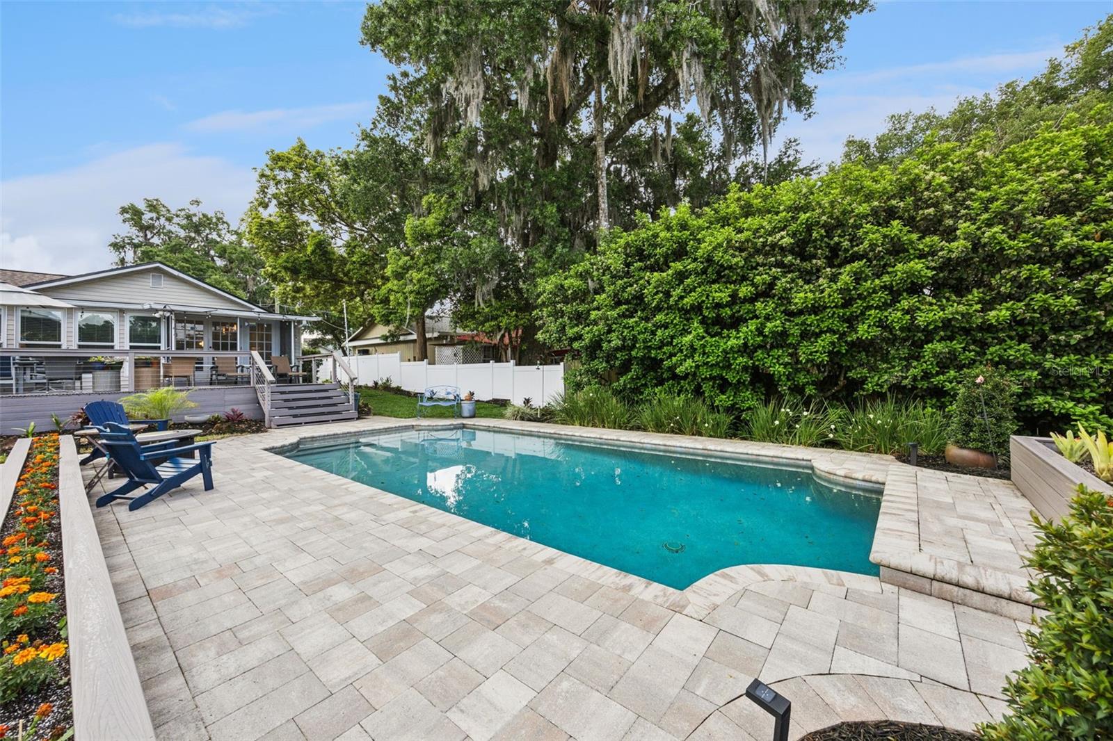 2100 MAE ST