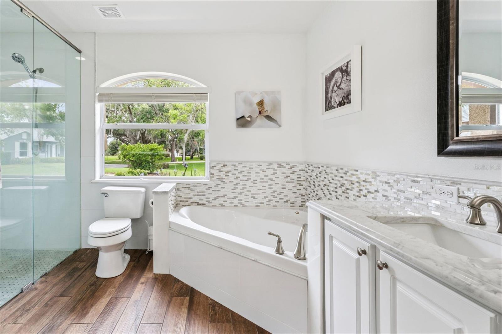 5203 HAMMOCK POINTE CT