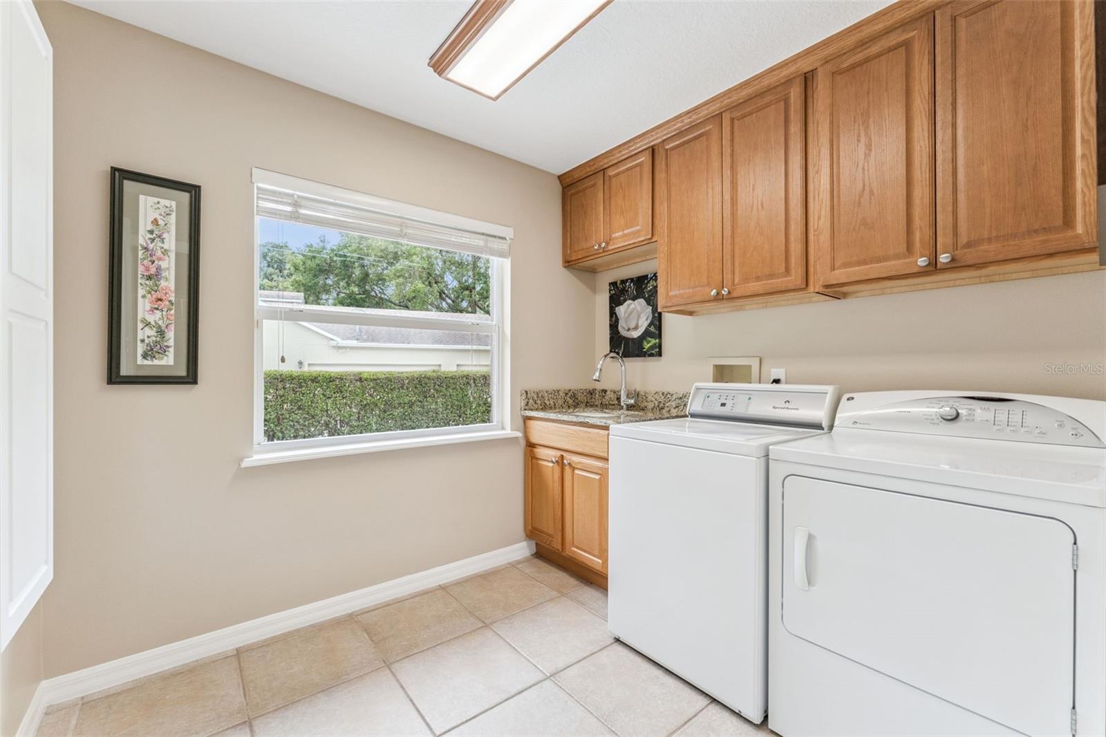 5203 HAMMOCK POINTE CT