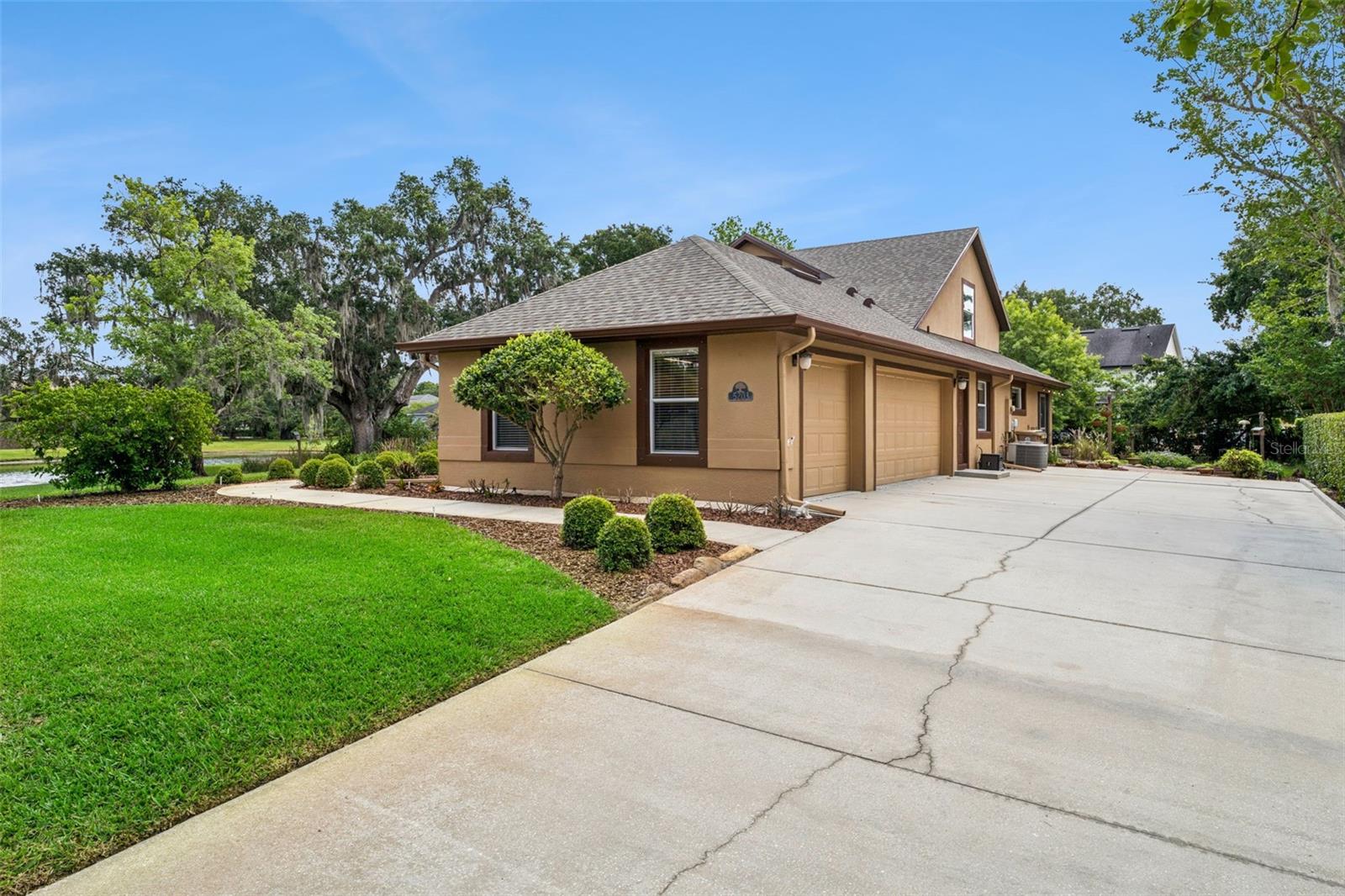 5203 HAMMOCK POINTE CT