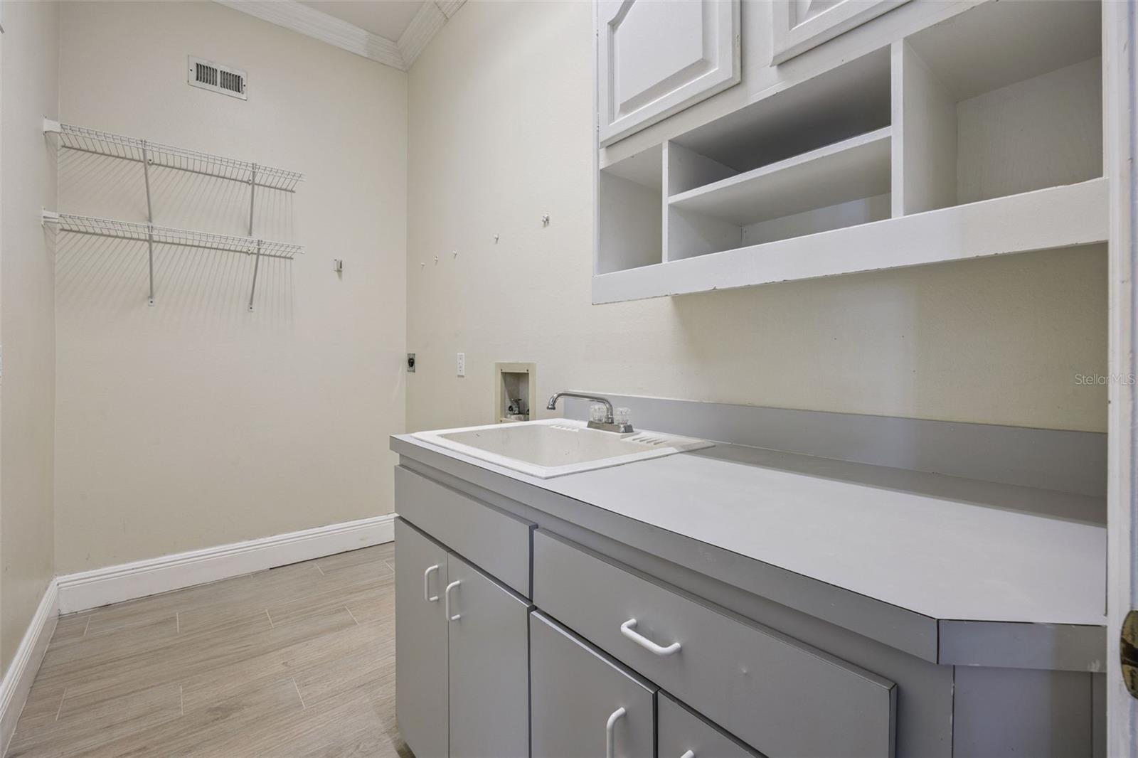 9302 BAY VISTA ESTATES BLVD