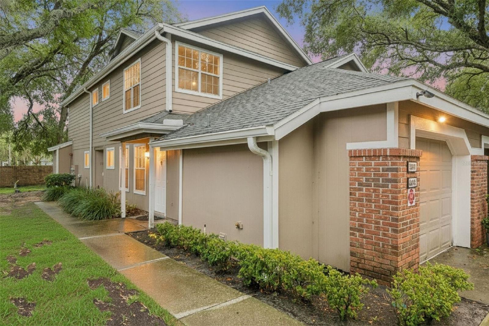 683 POST OAK CIR #105