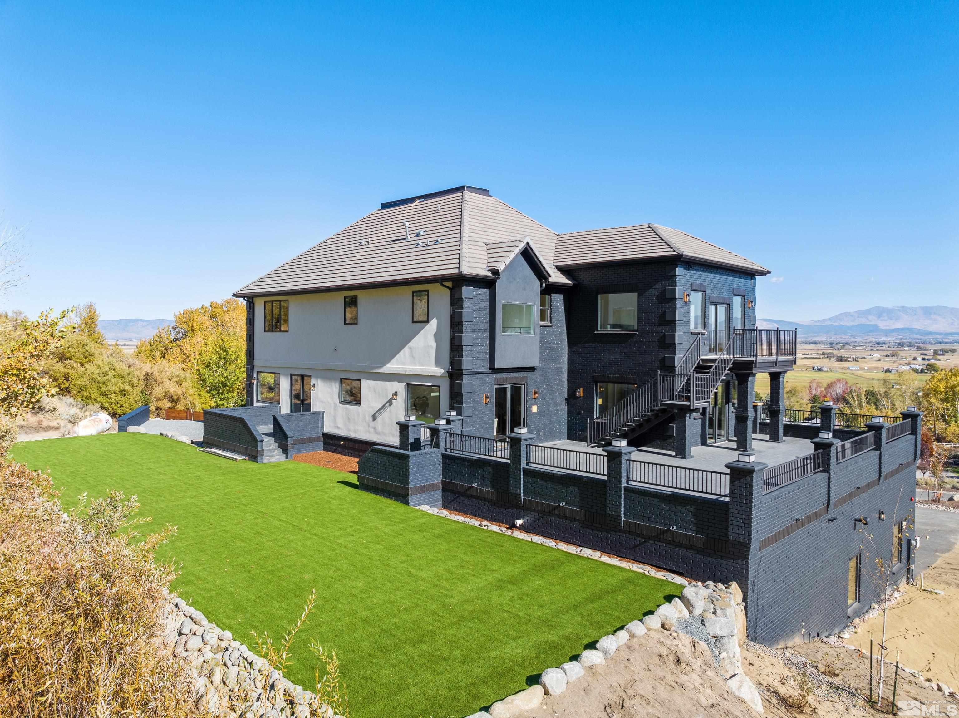 1436 Nichole Way