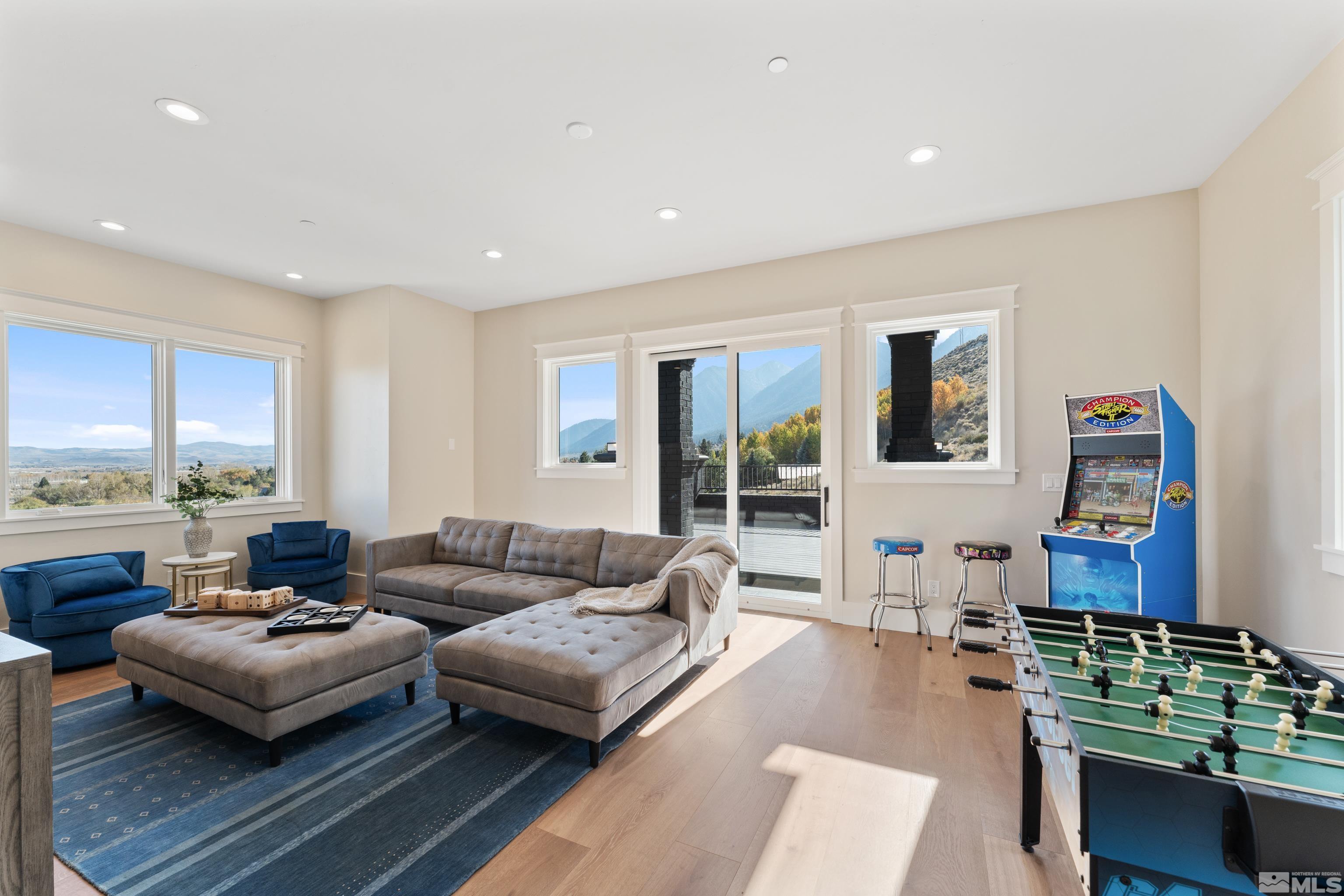 1436 Nichole Way