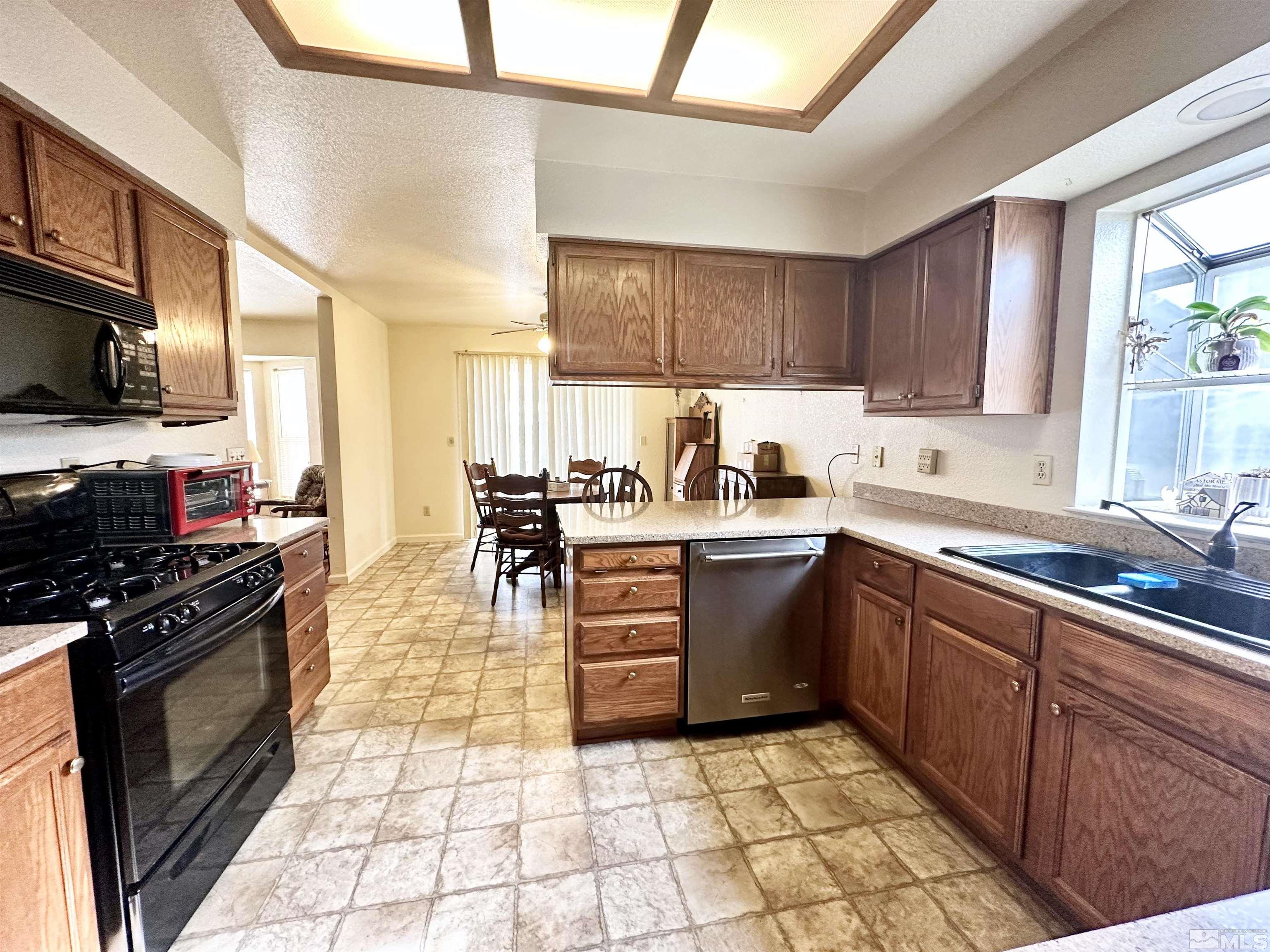 124 N Pointe Circle