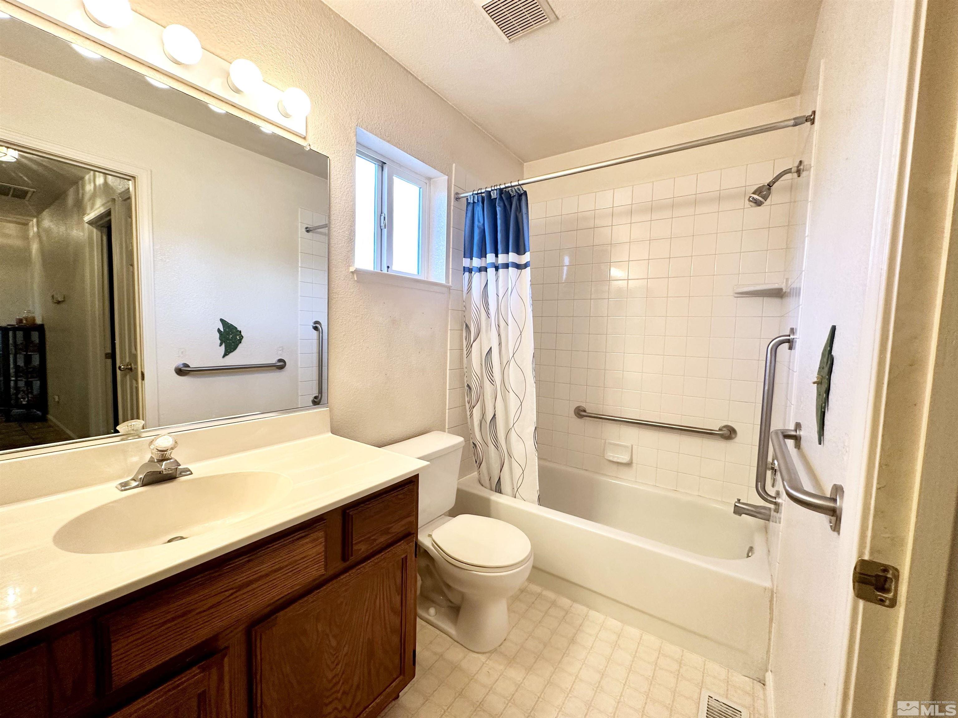 124 N Pointe Circle