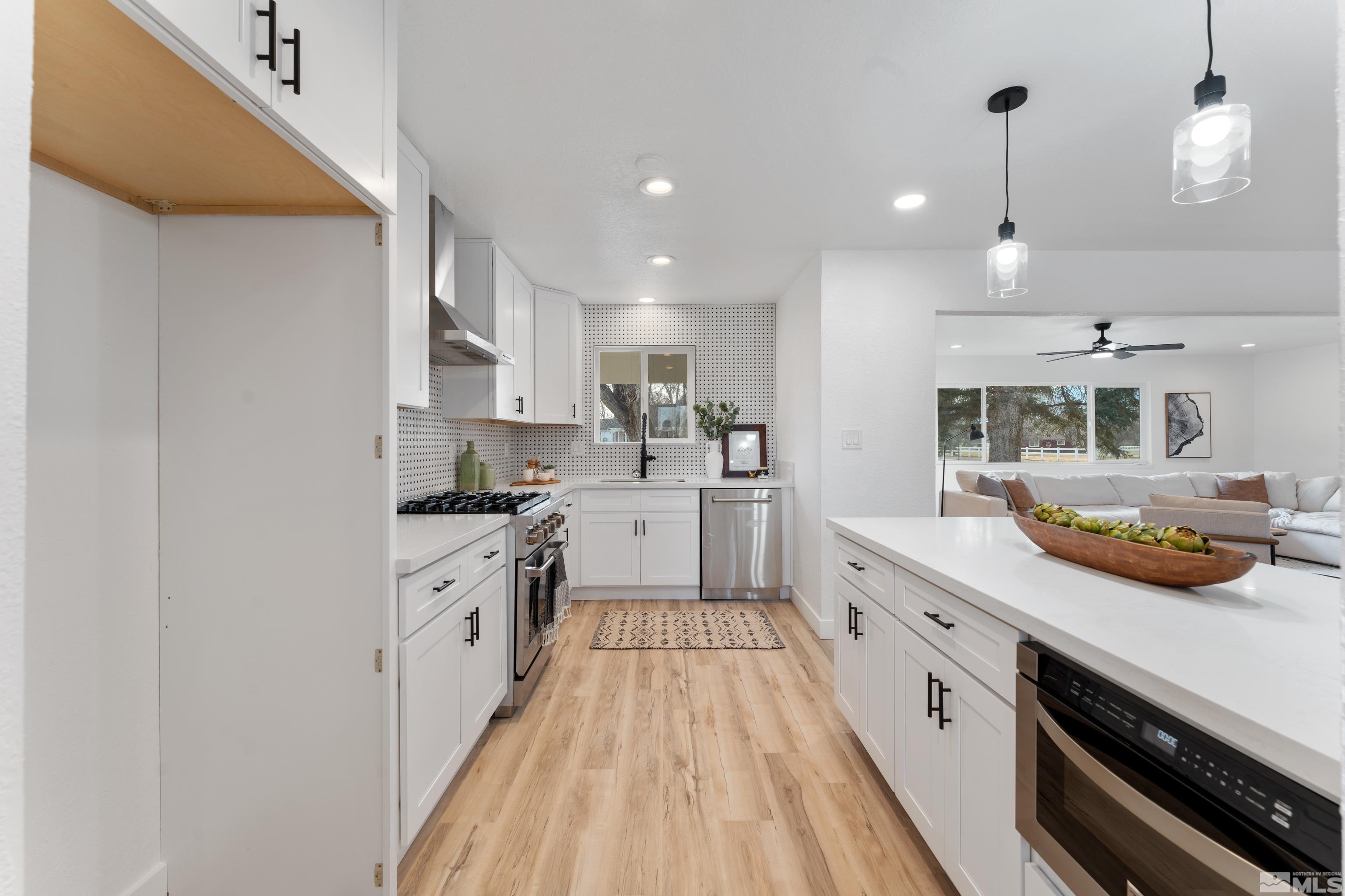 1460 Glenwood Drive