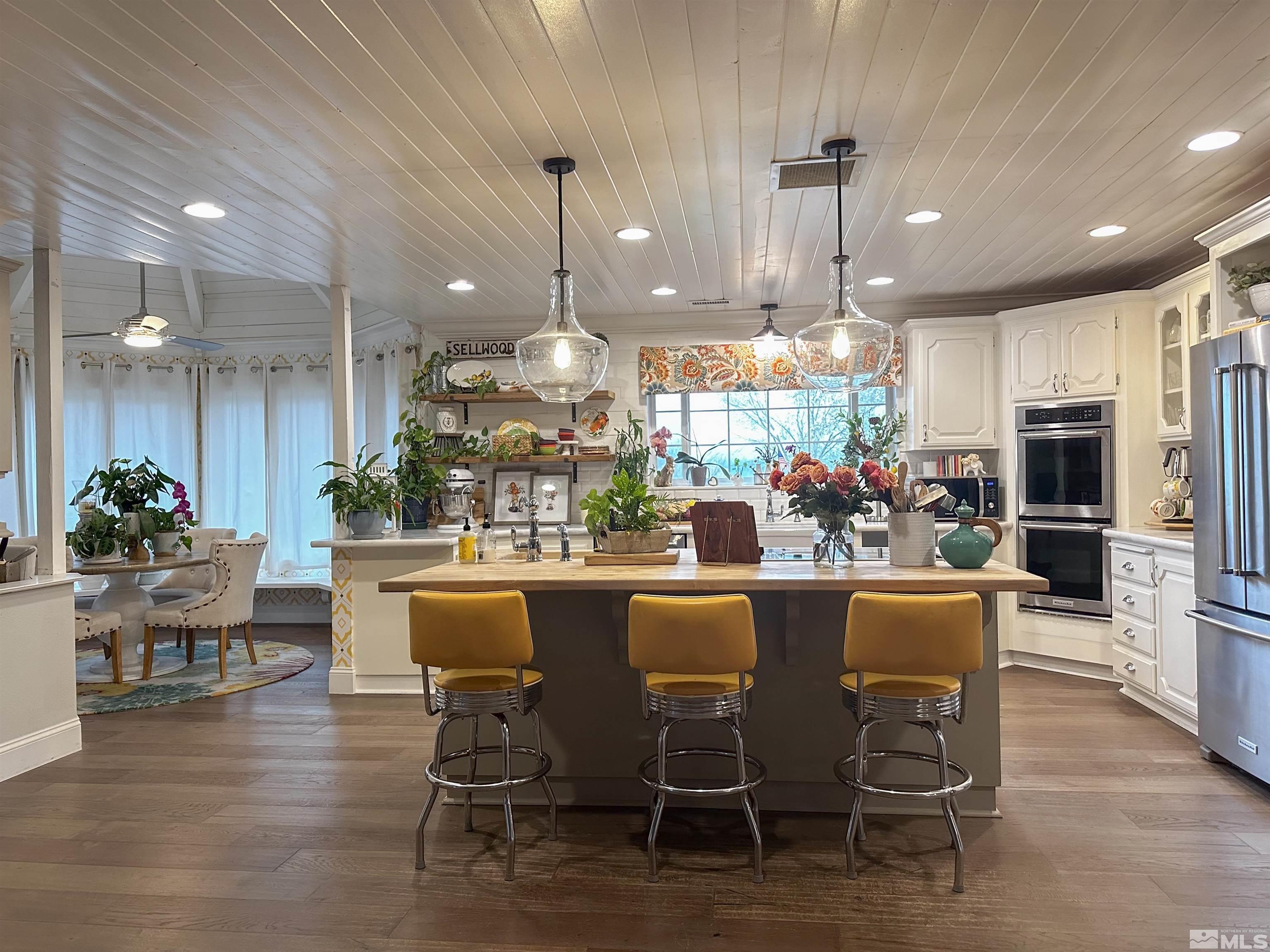 1580 Long Bow Court