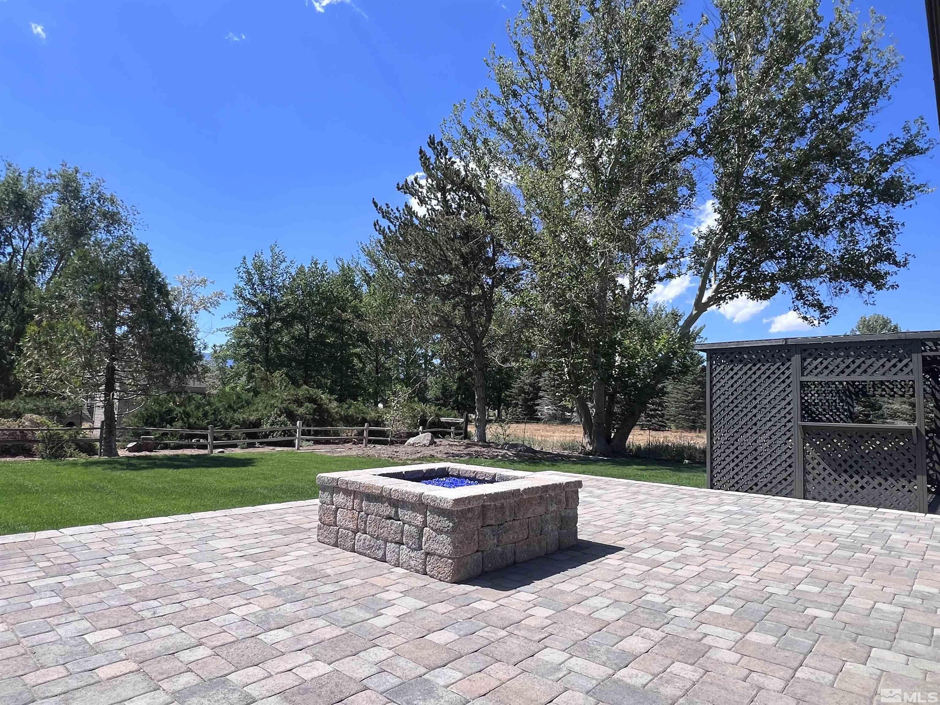 1462 Butterfly Lane