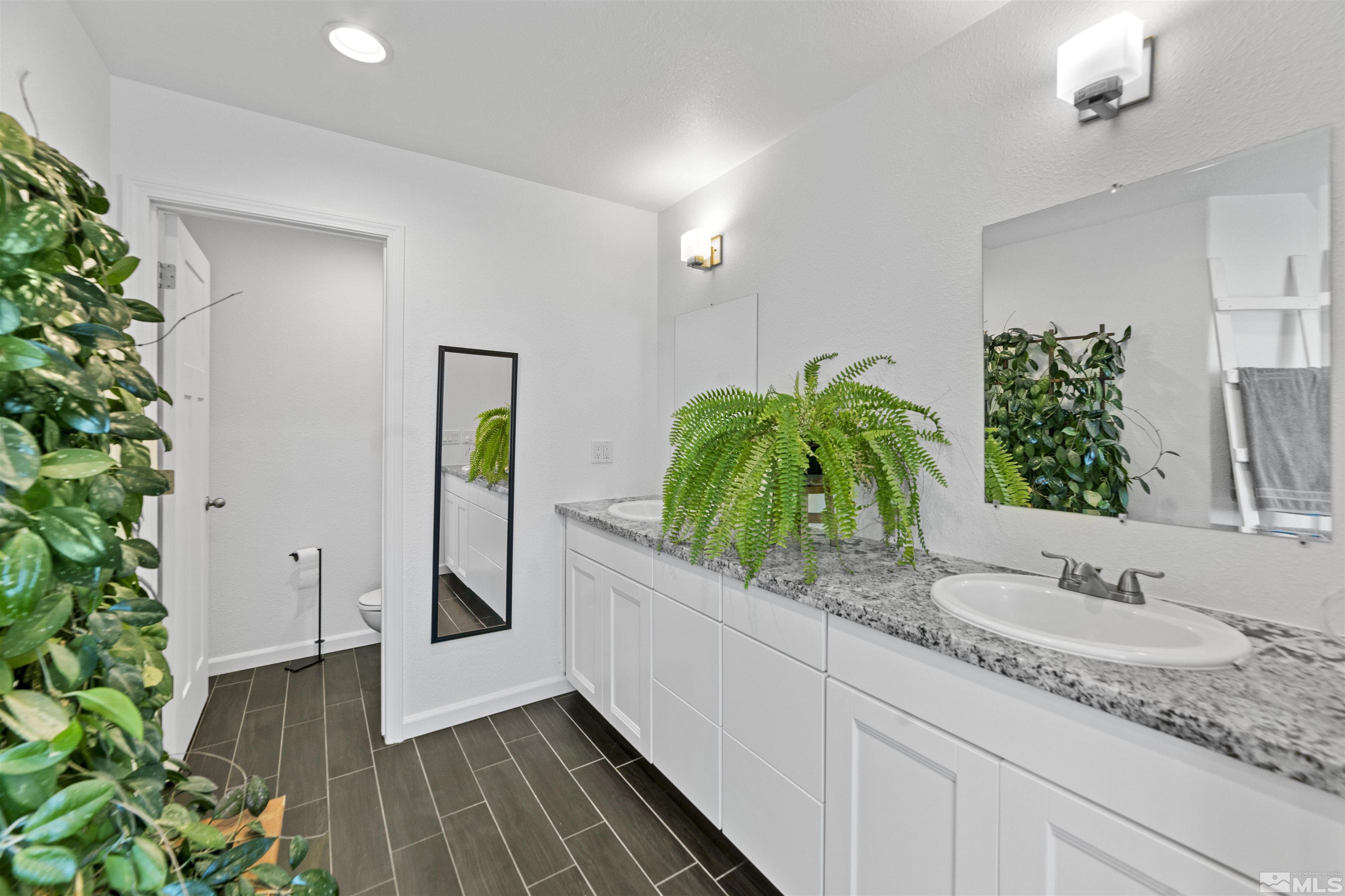 1723 Two Bell Lane