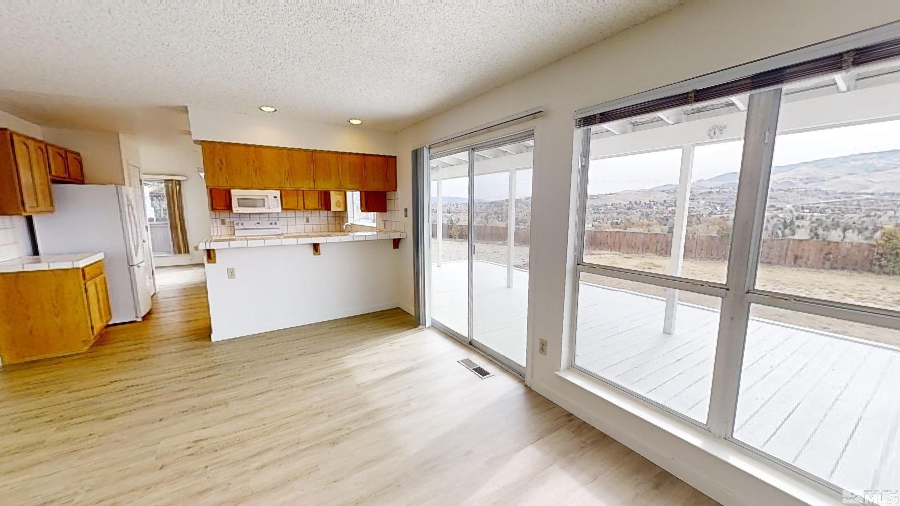 4586 Canyon Ridge Lane