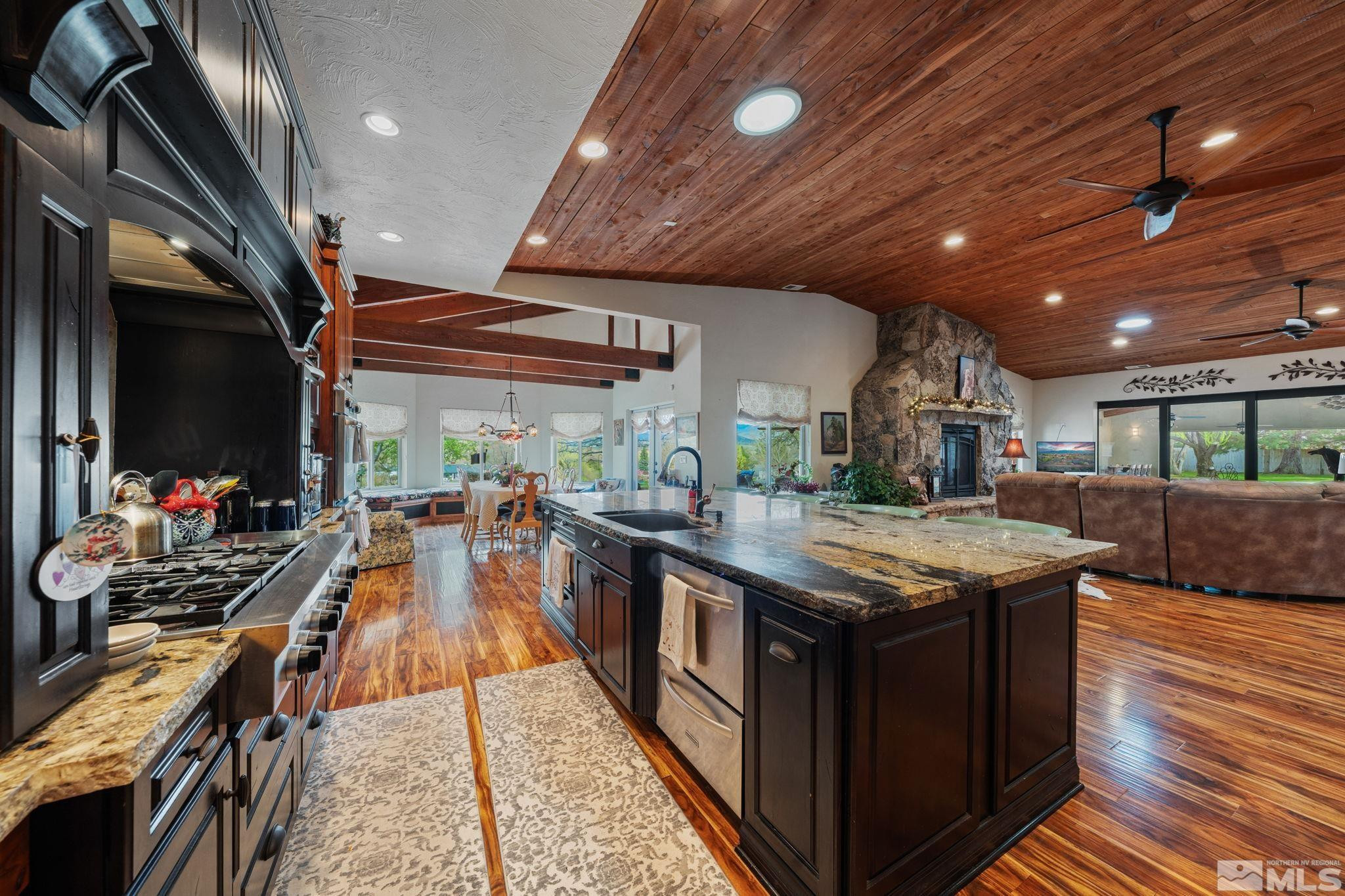 951 Riverview Drive