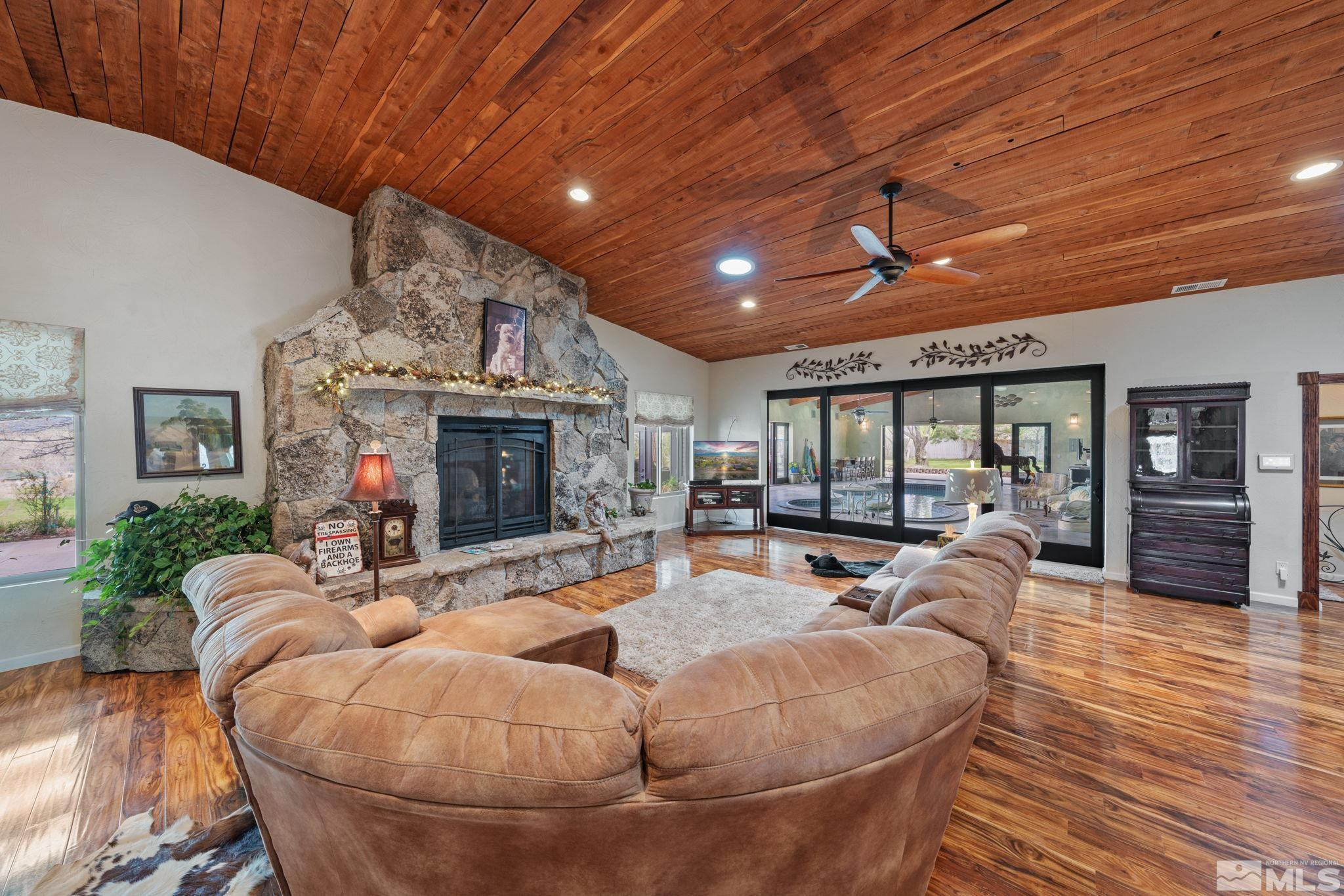 951 Riverview Drive