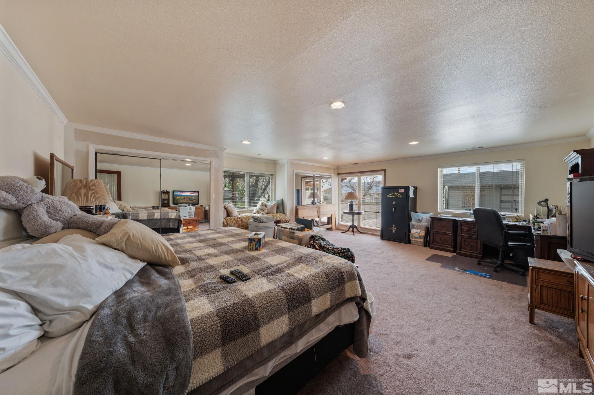 951 Riverview Drive