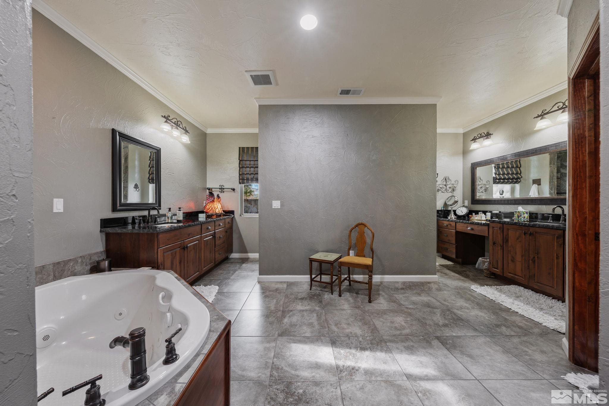951 Riverview Drive