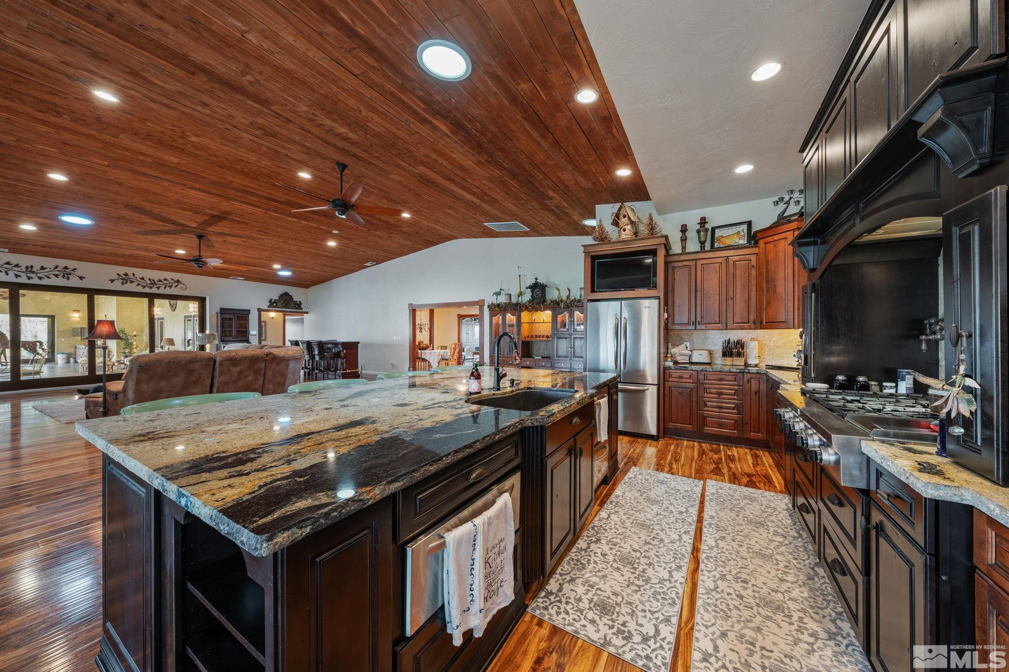 951 Riverview Drive