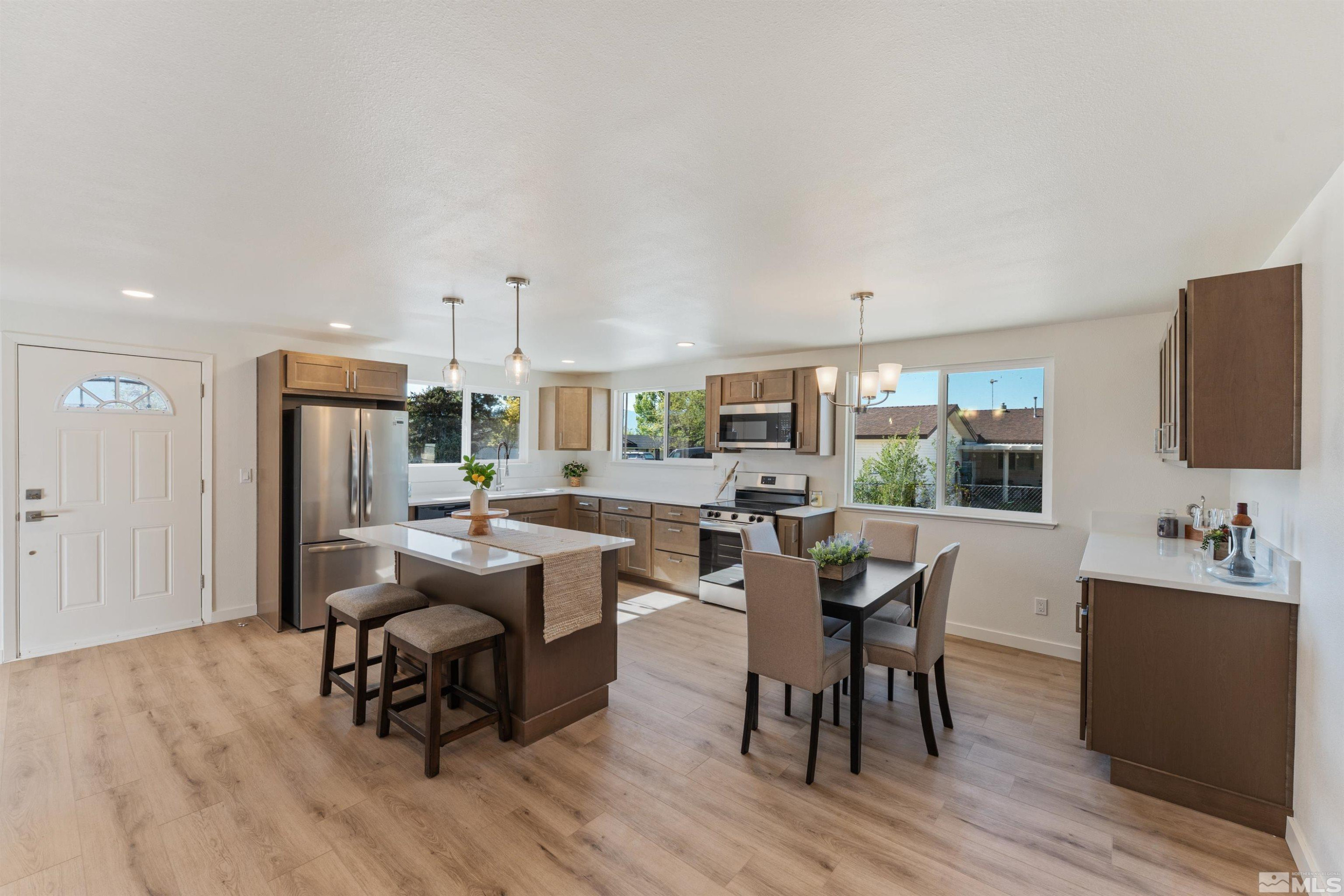 957 Arrowhead Drive
