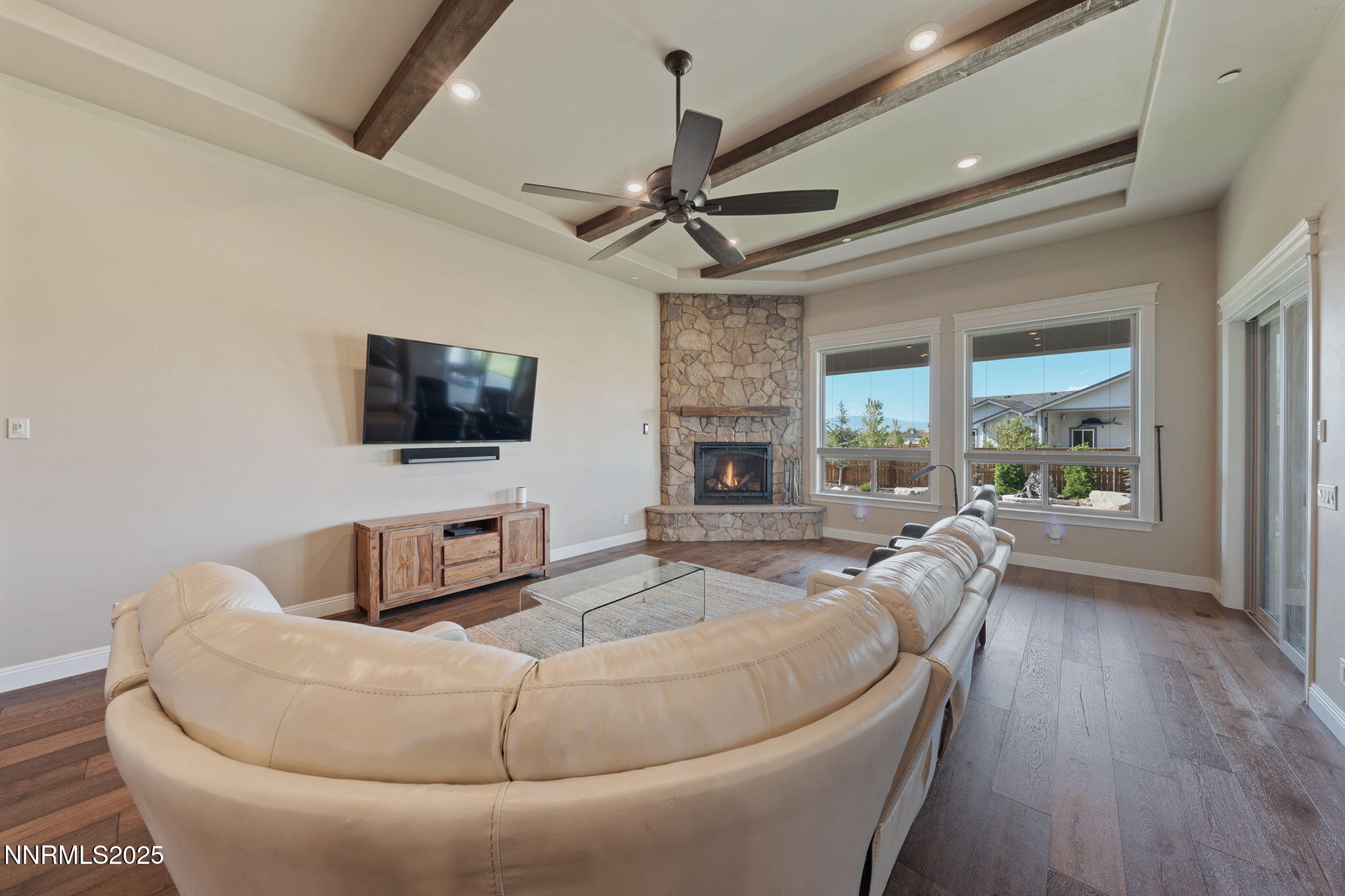 917 Rainshadow Way