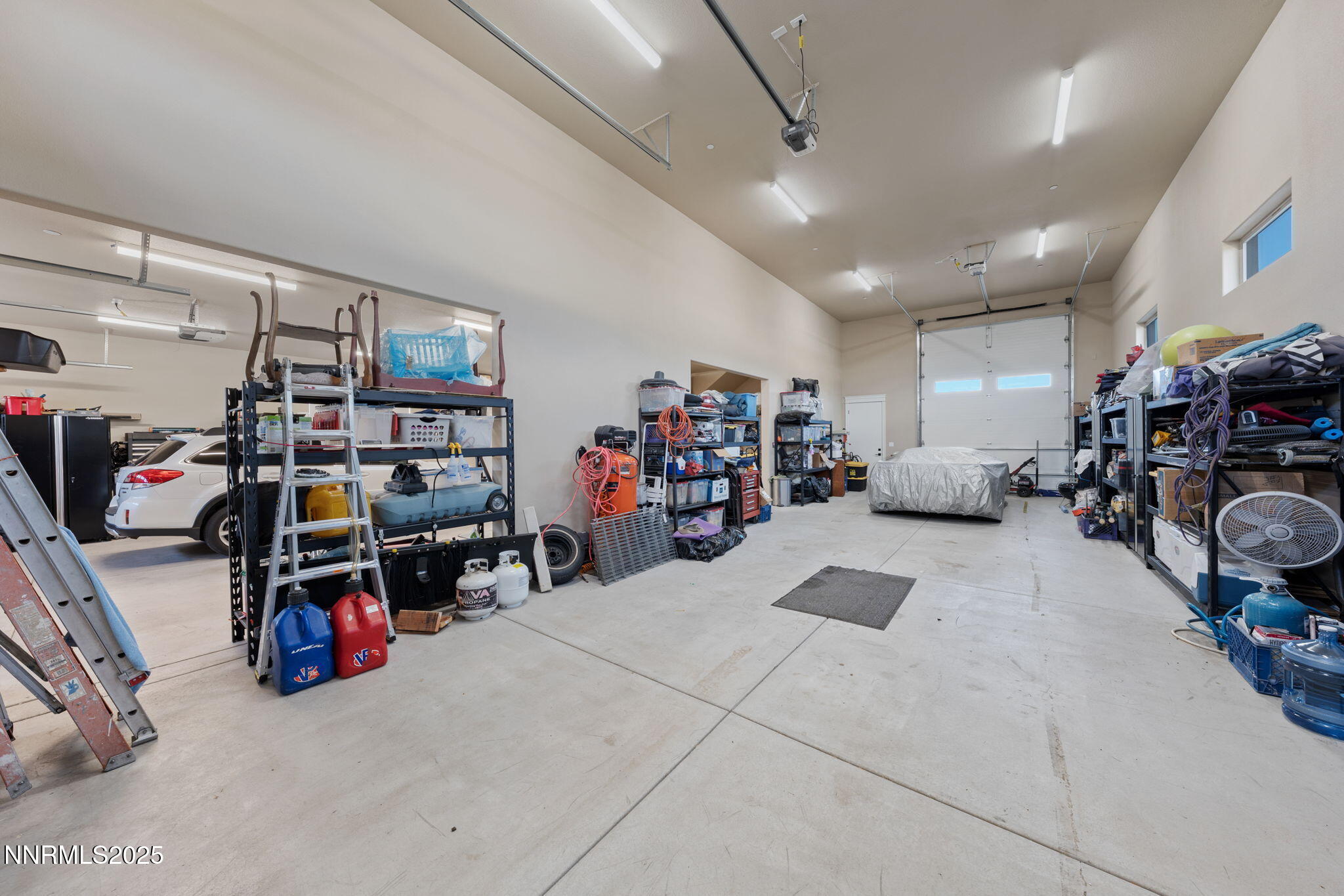 917 Rainshadow Way