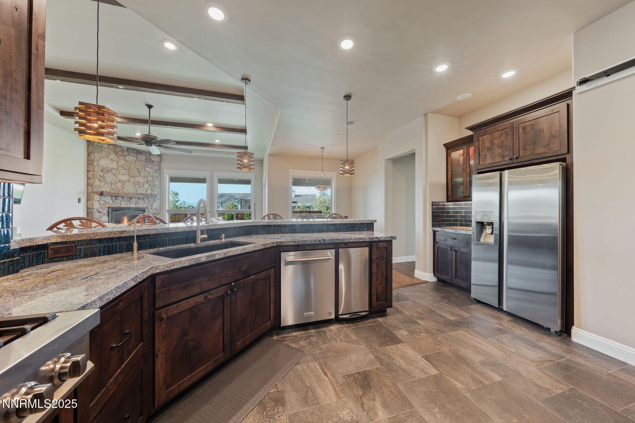 917 Rainshadow Way