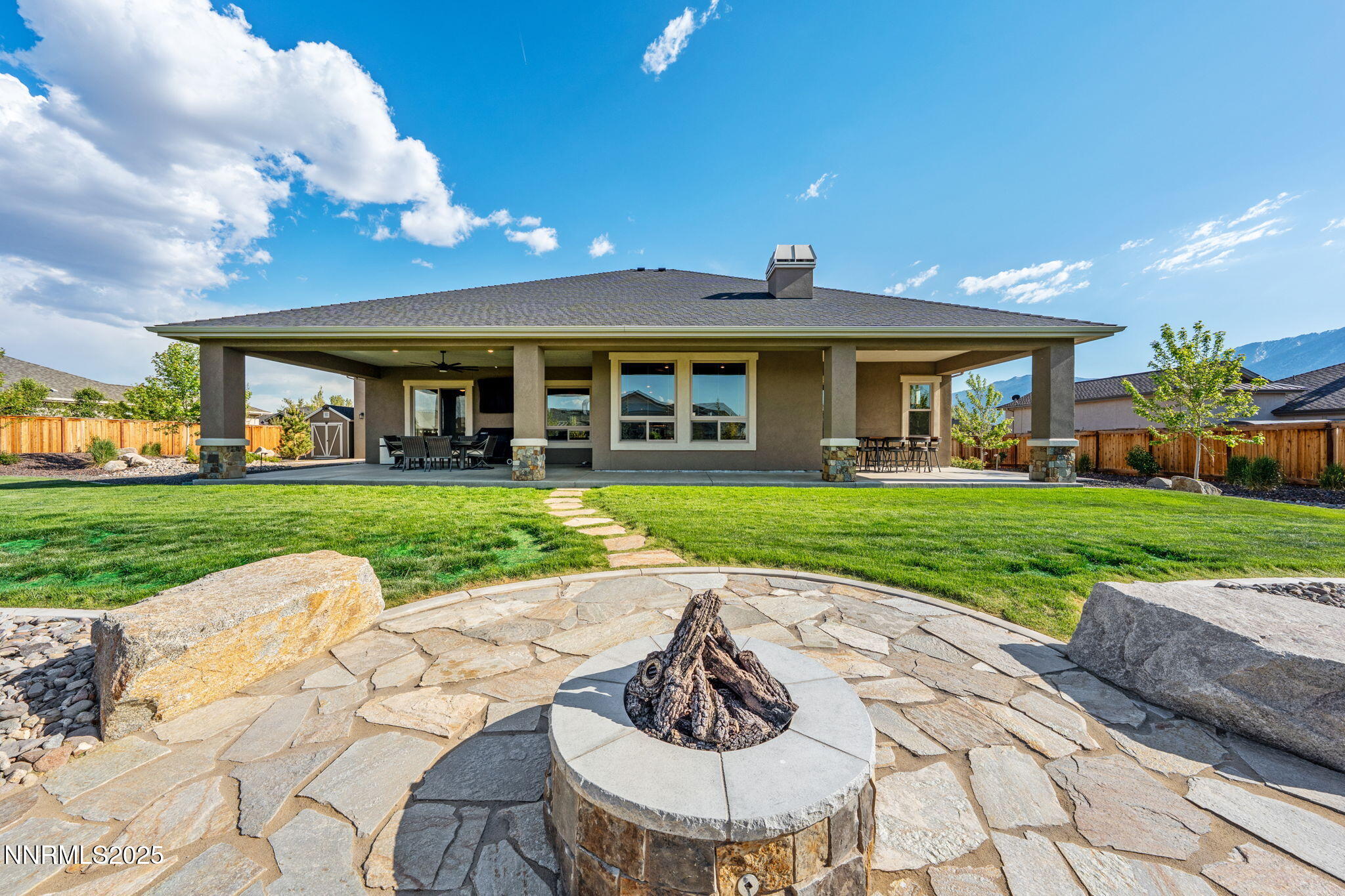 917 Rainshadow Way