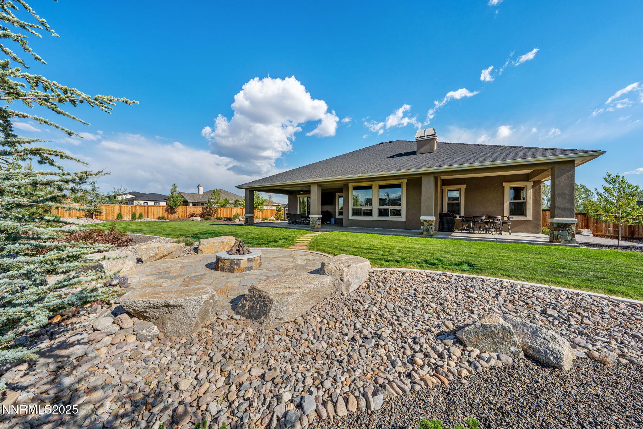917 Rainshadow Way
