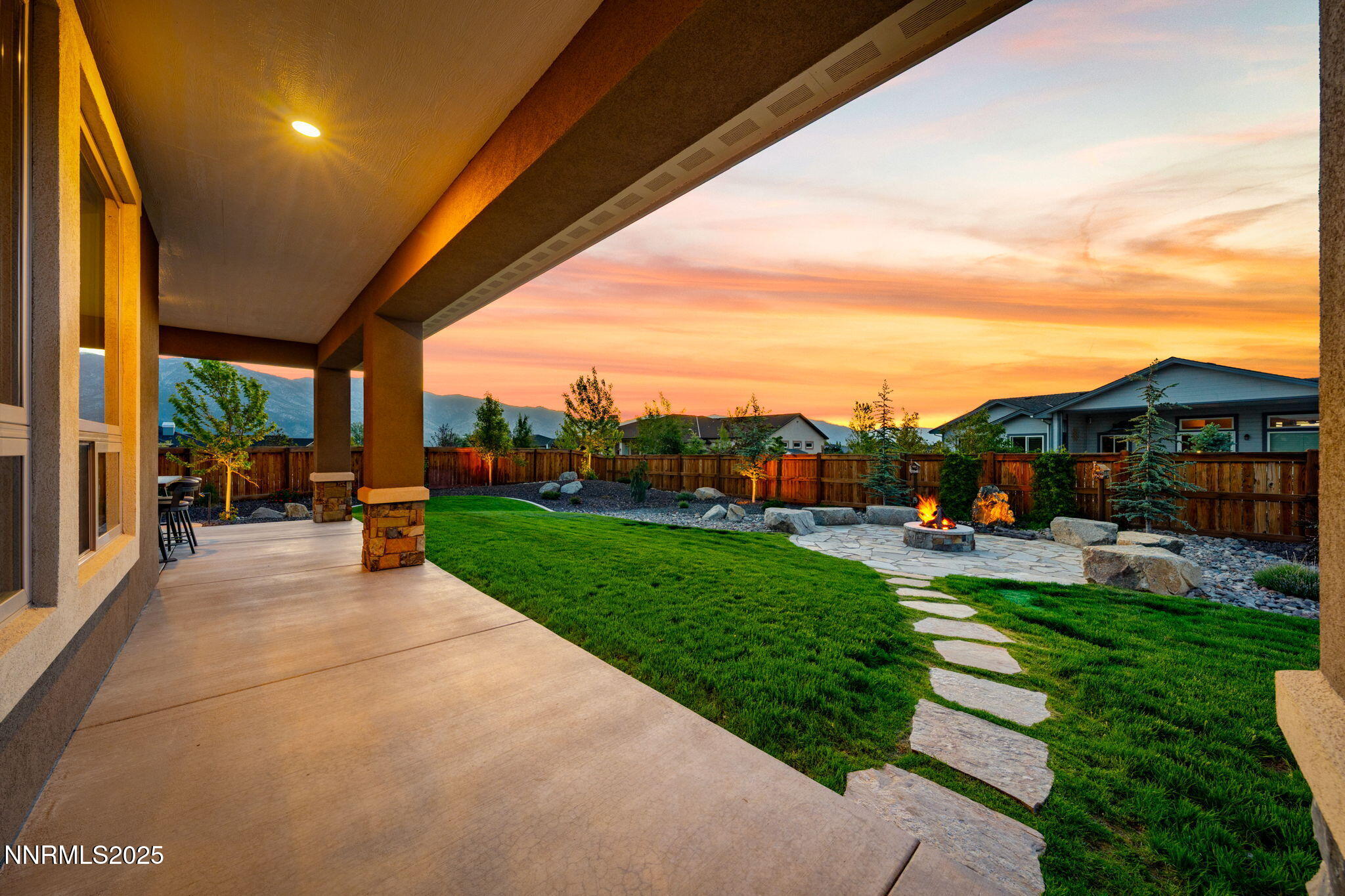 917 Rainshadow Way