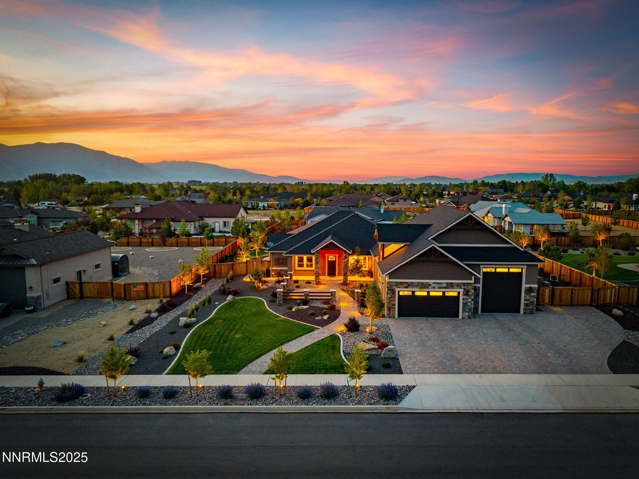917 Rainshadow Way