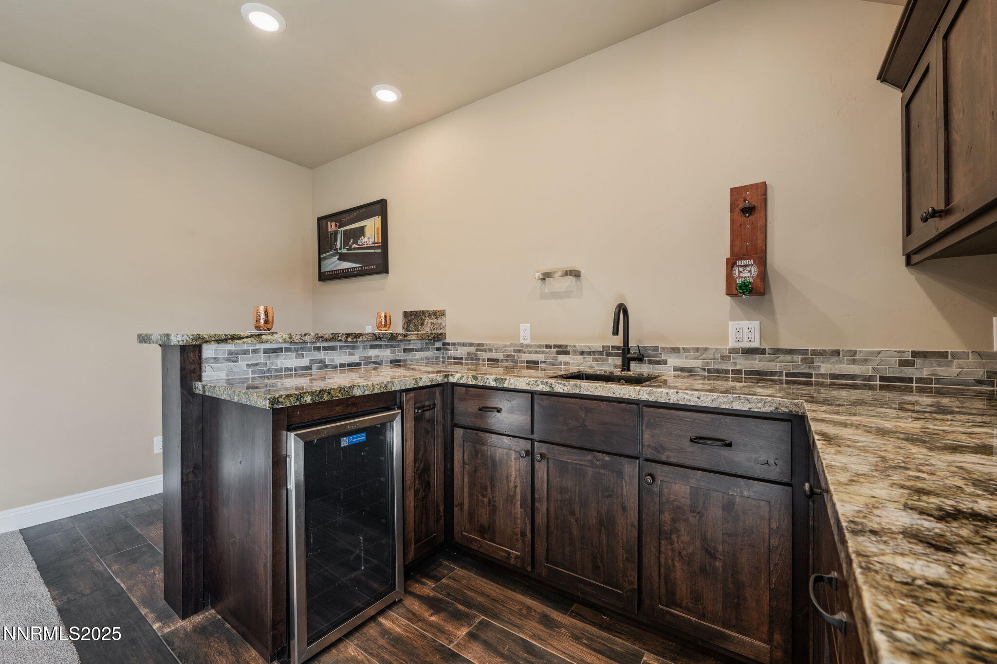 917 Rainshadow Way