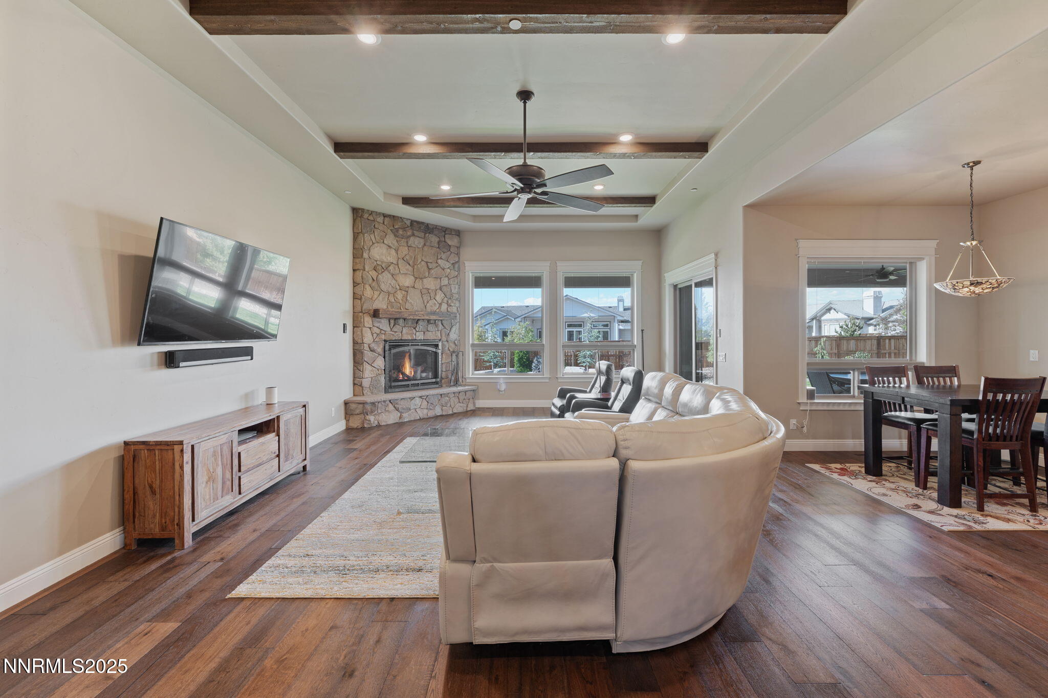 917 Rainshadow Way