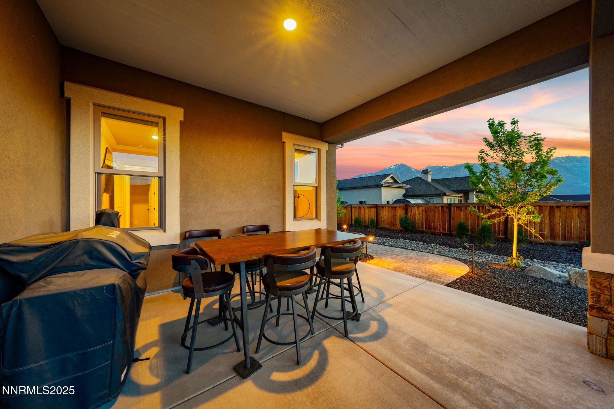 917 Rainshadow Way