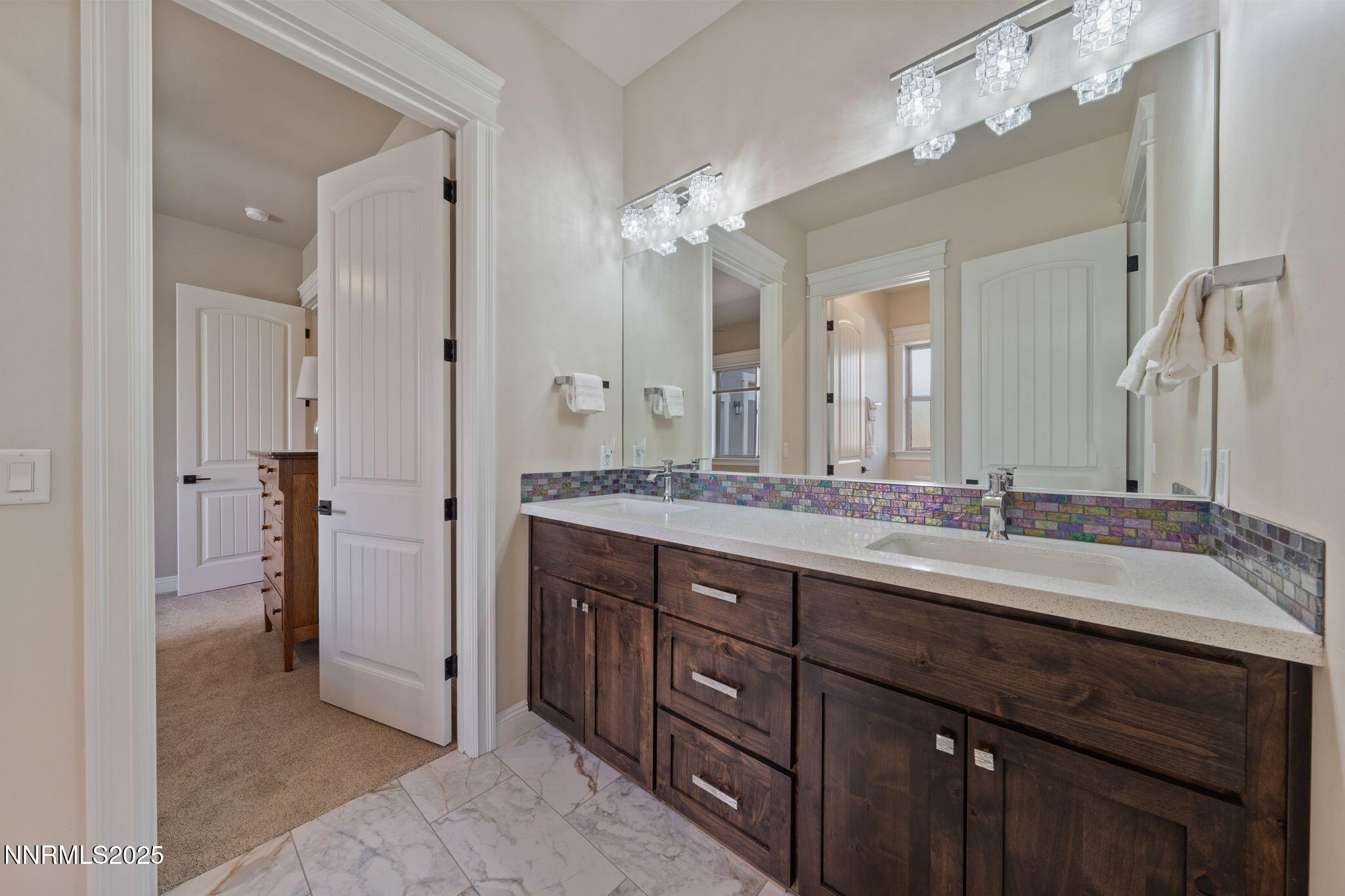917 Rainshadow Way