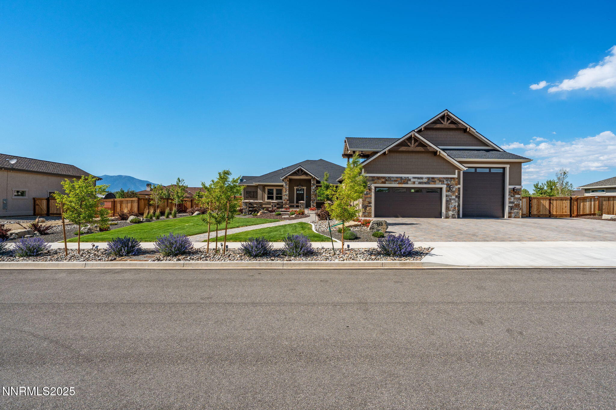 917 Rainshadow Way