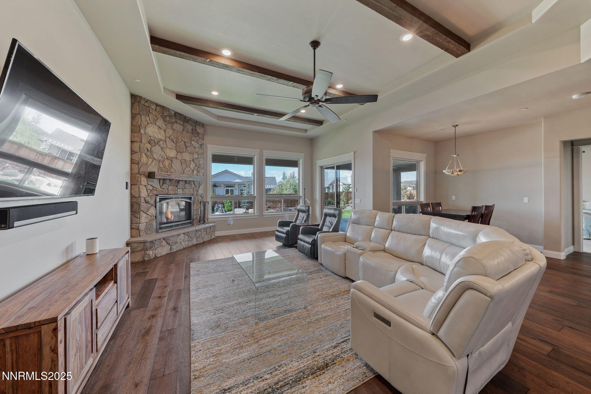 917 Rainshadow Way