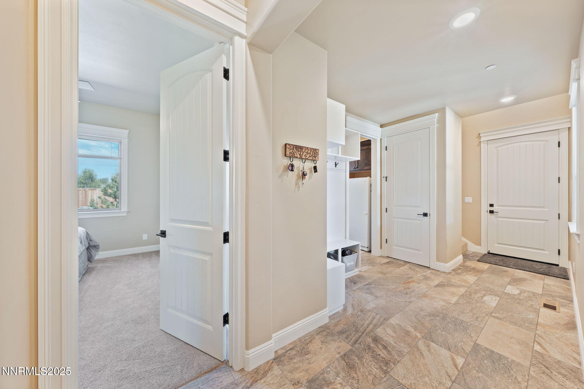 917 Rainshadow Way