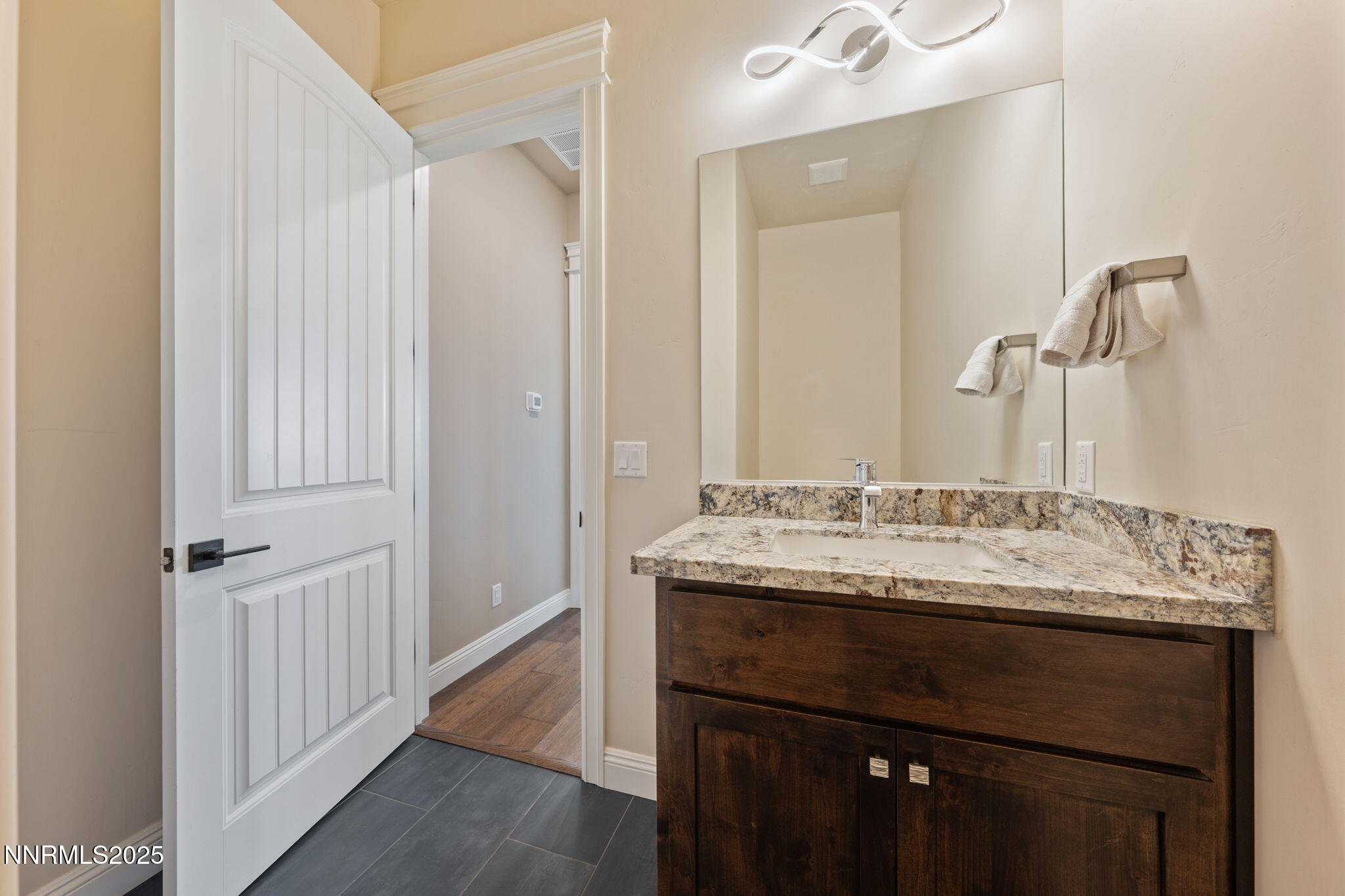 917 Rainshadow Way