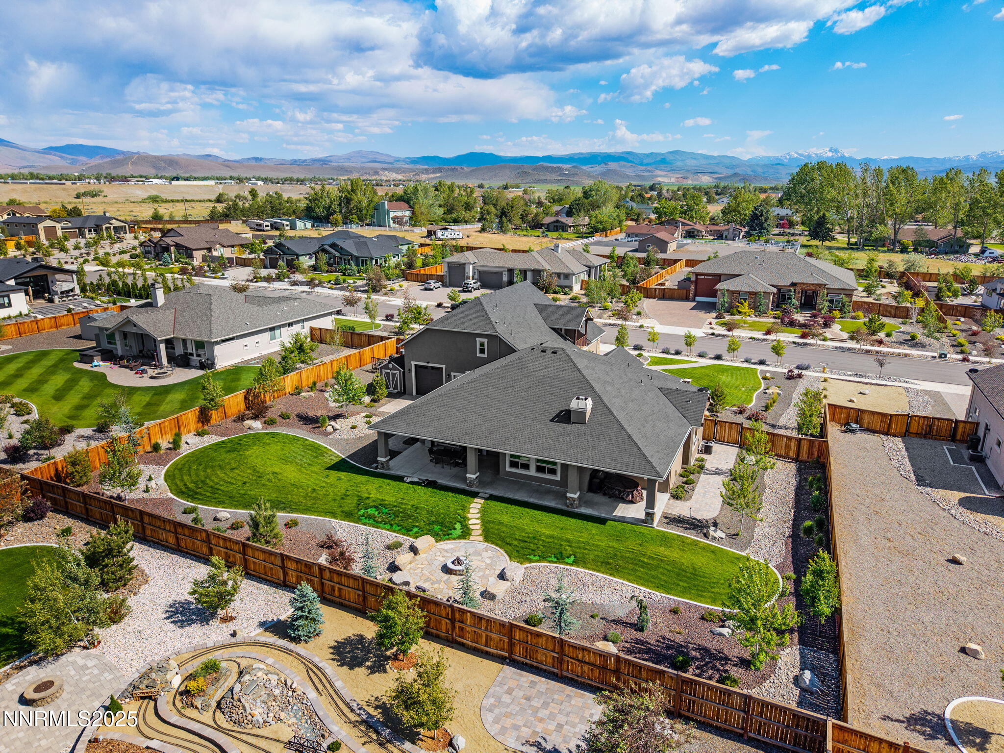 917 Rainshadow Way