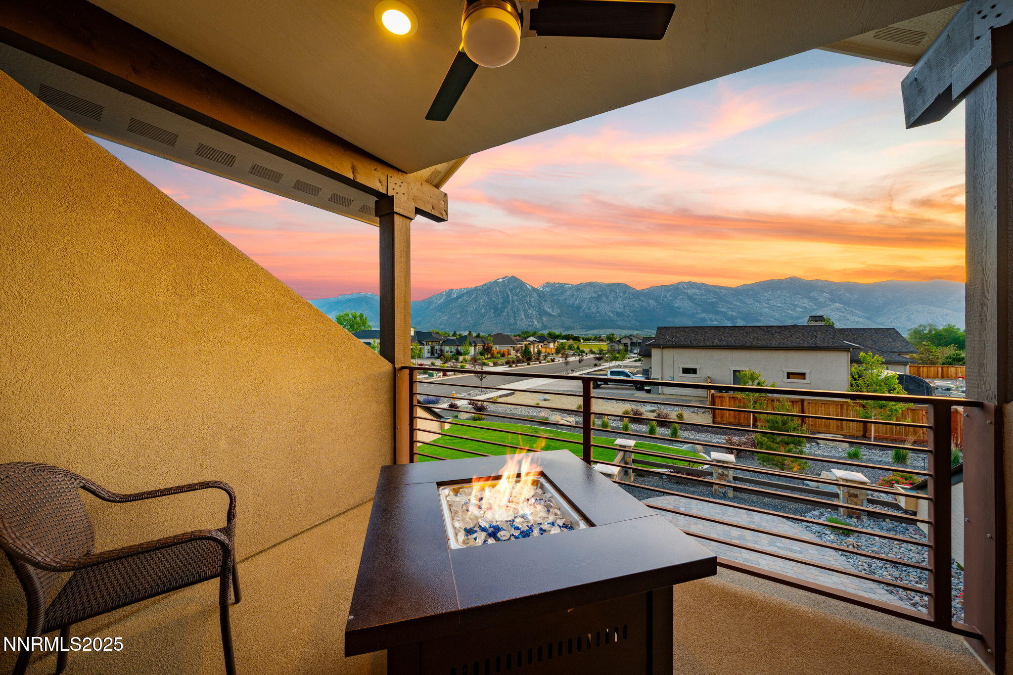 917 Rainshadow Way