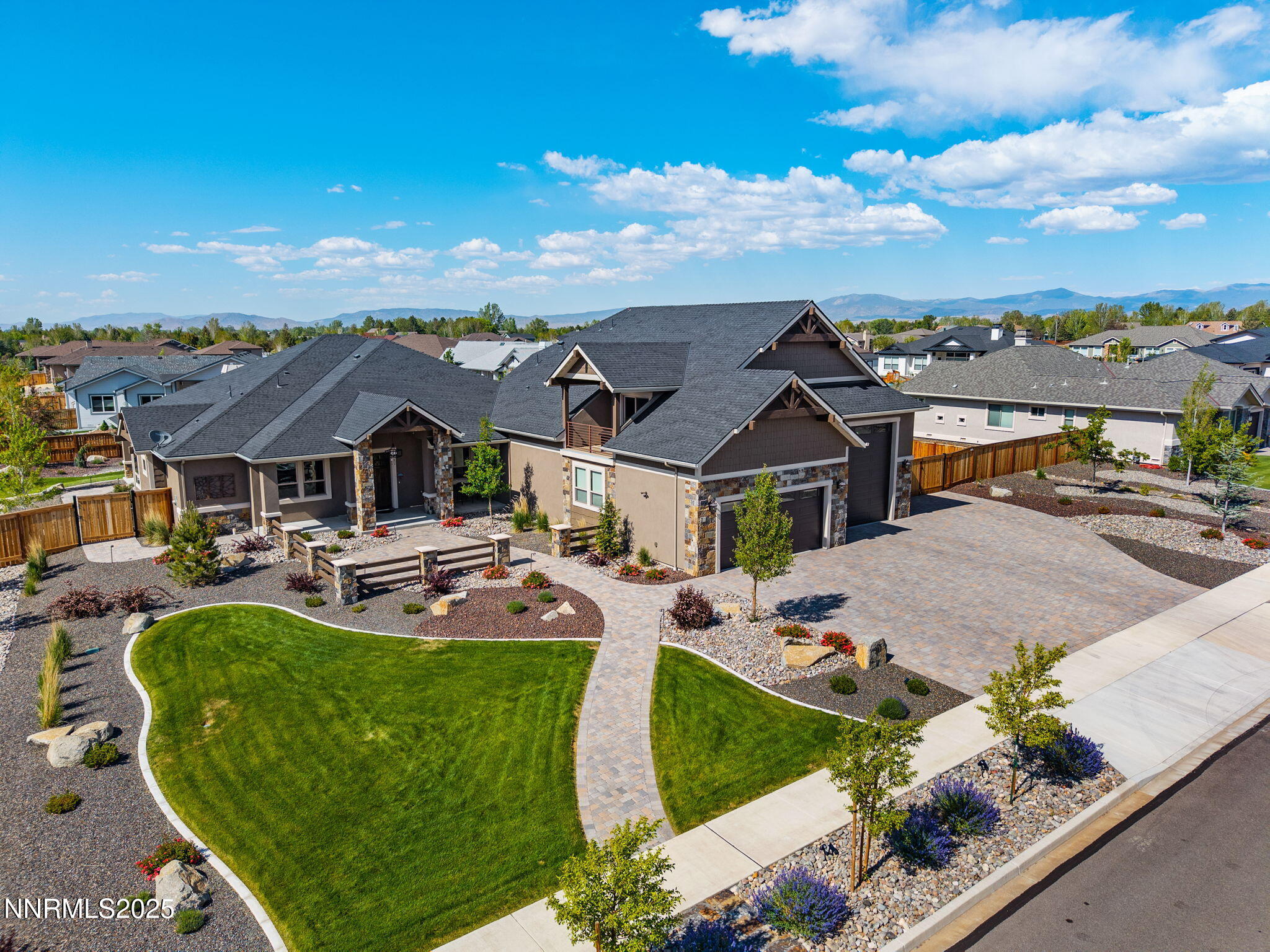 917 Rainshadow Way