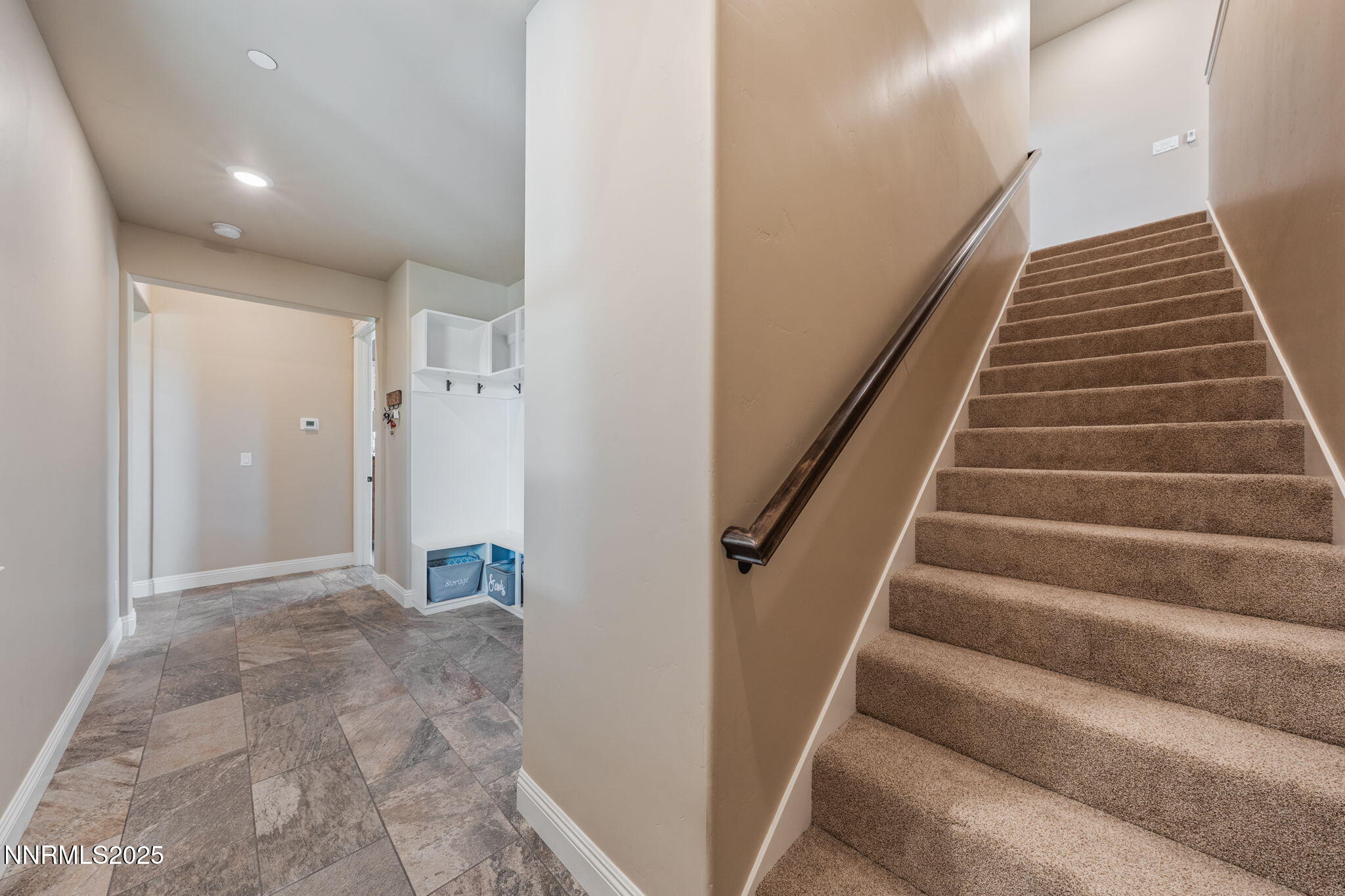 917 Rainshadow Way
