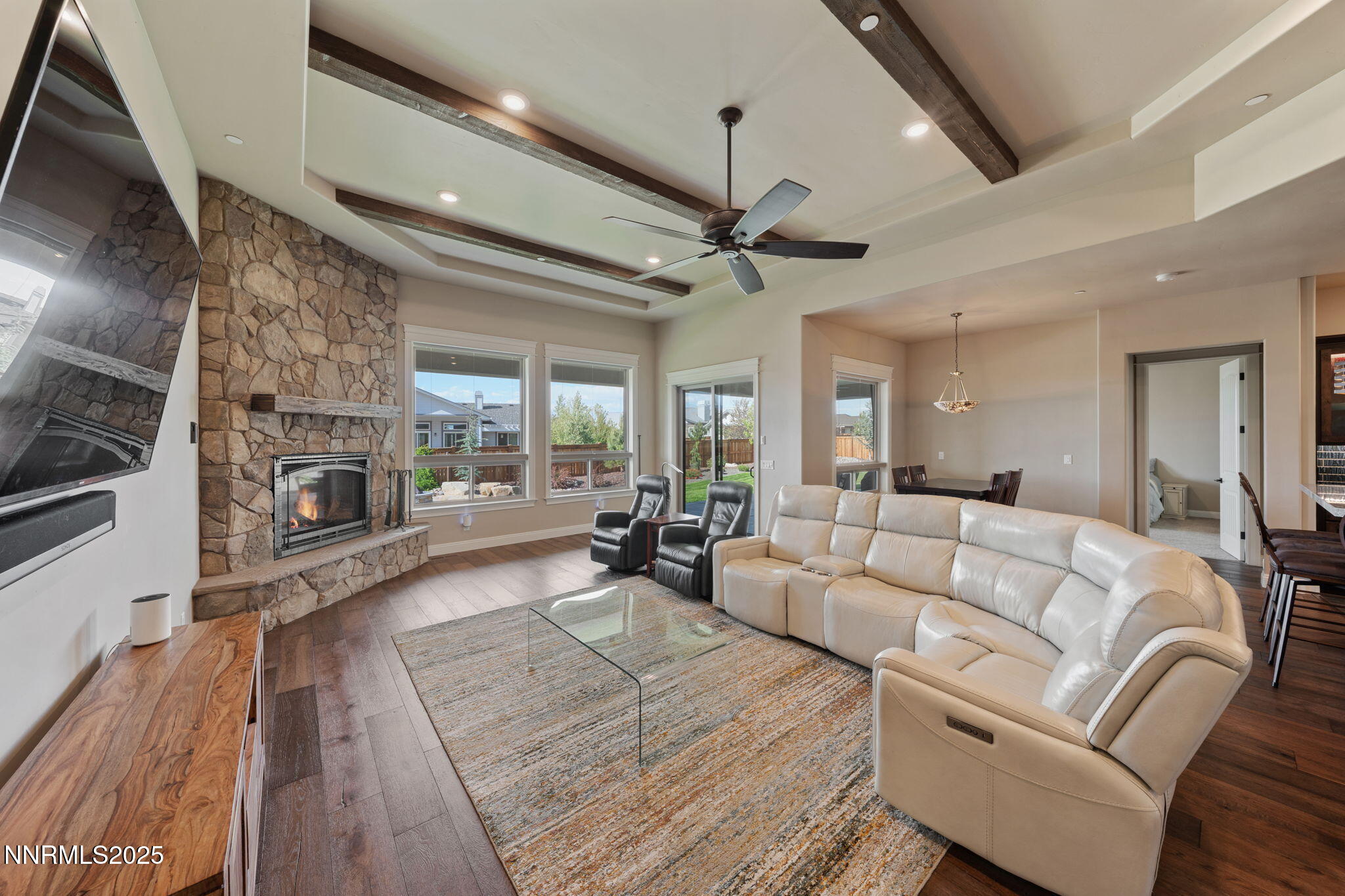 917 Rainshadow Way