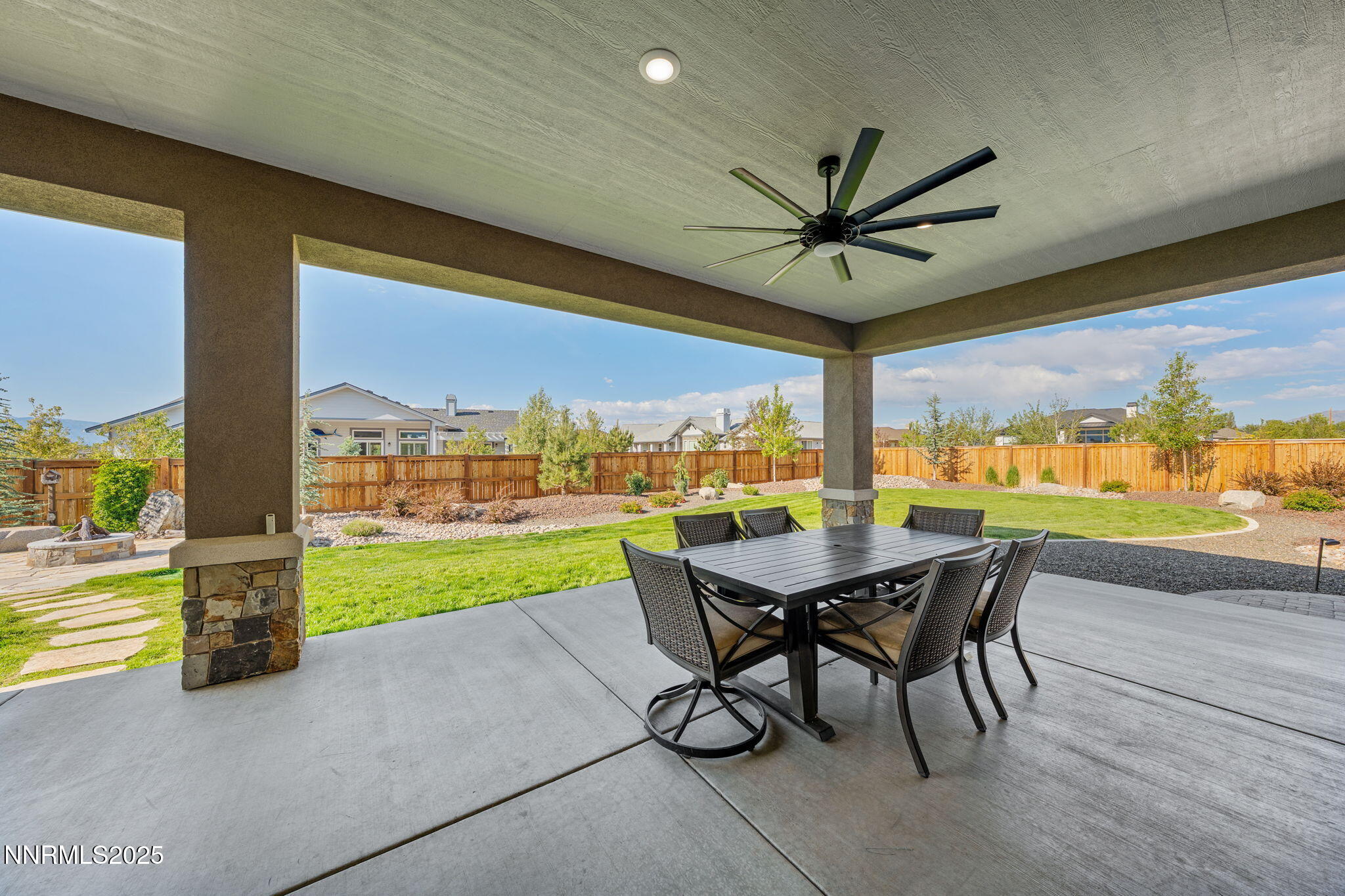 917 Rainshadow Way